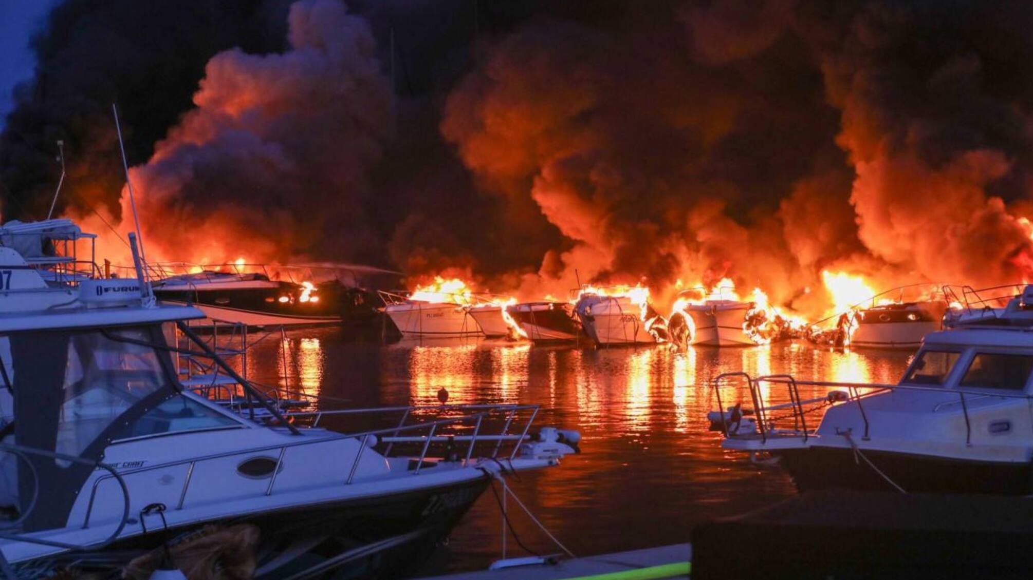 Ущерб на два миллиона евро: в Хорватии расследуют поджог в порту