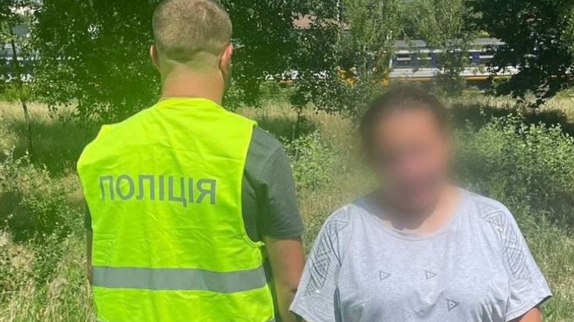 У Києві затримали шахрайку, яка збагатилась на донатах для військових