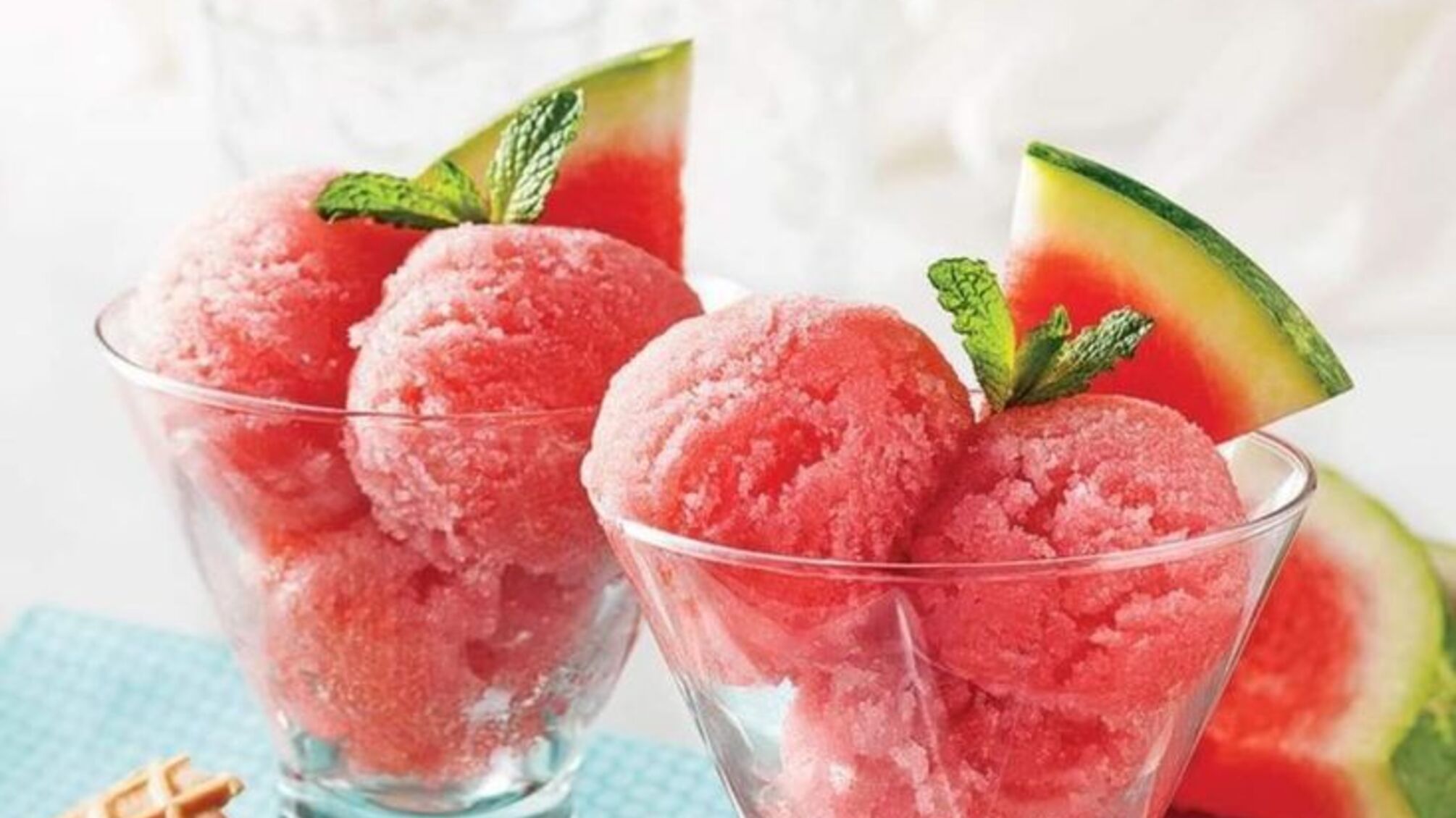 Морозиво з кавуна: освіжаючий десерт на літній день