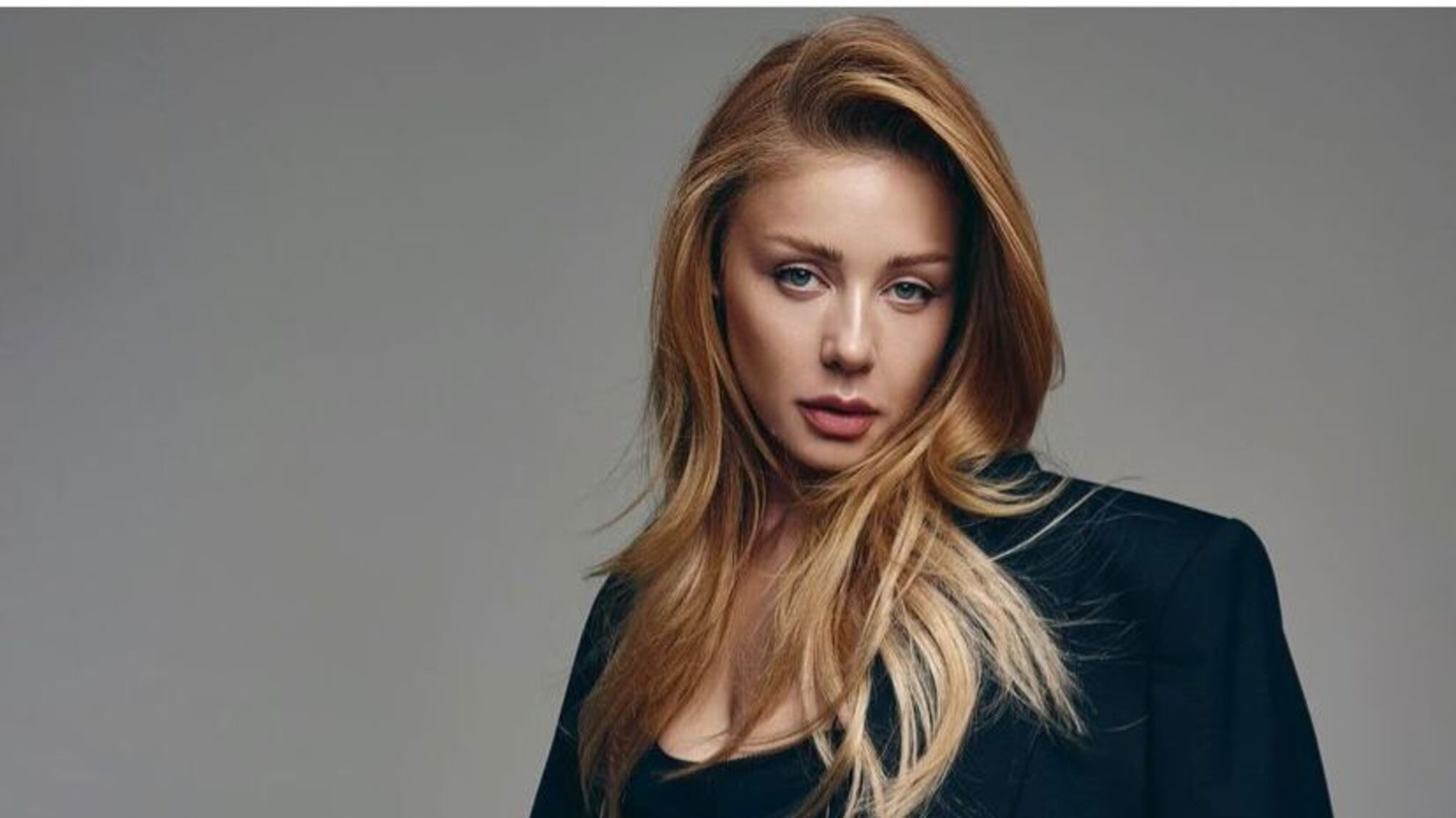 Возможна ли романтика между Тиной Кароль и девушкой?