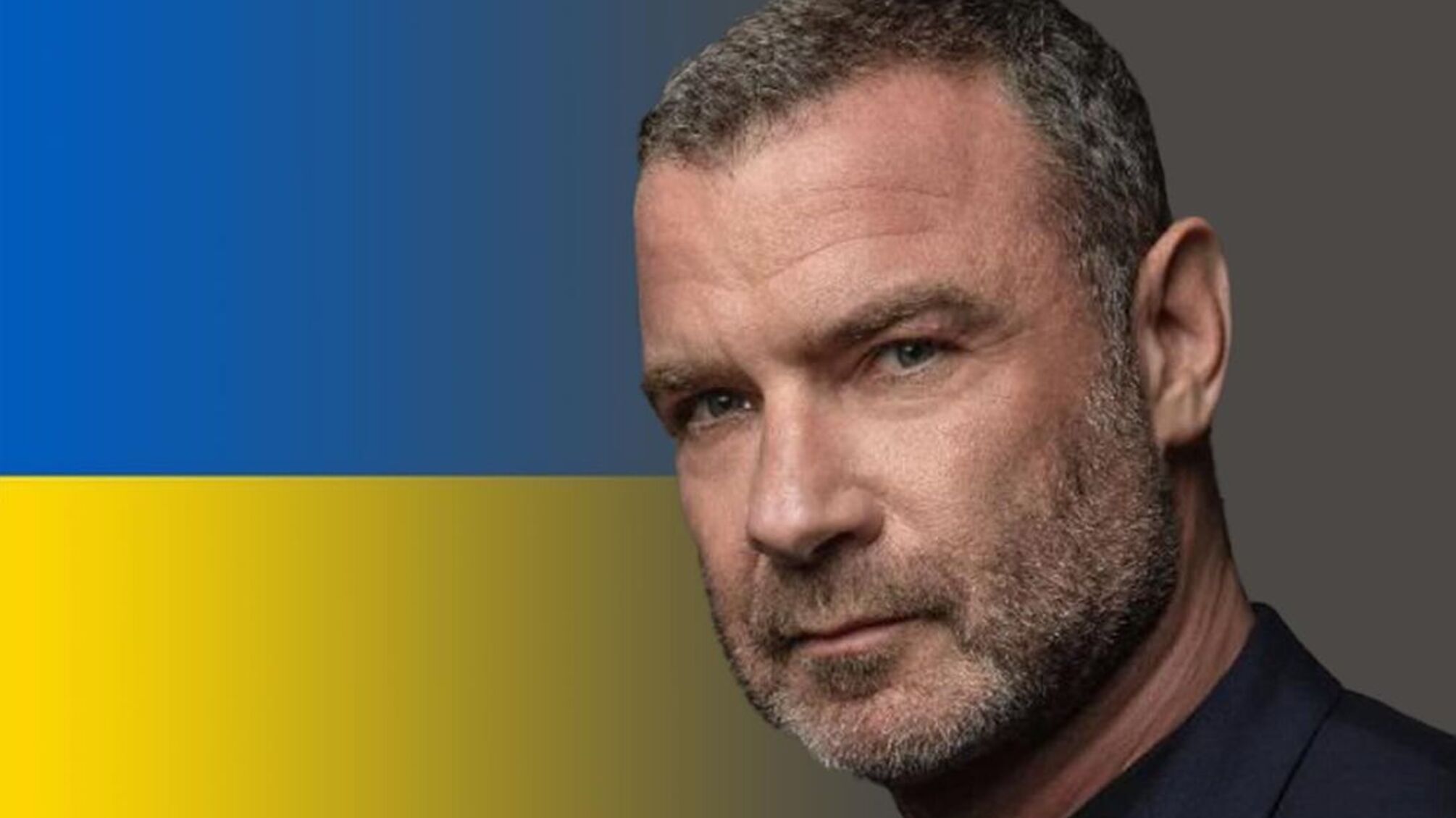 Лиев Шрайбер заговорил на украинском языке, чтобы поздравить с Днем Независимости