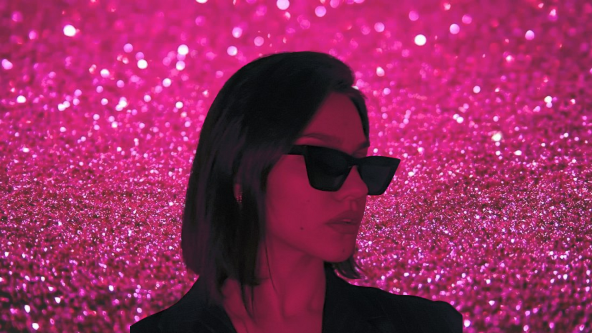 О женских эмоциях рассказала THE VITORIEN в новой песне «Актриса HOLLYWOOD»