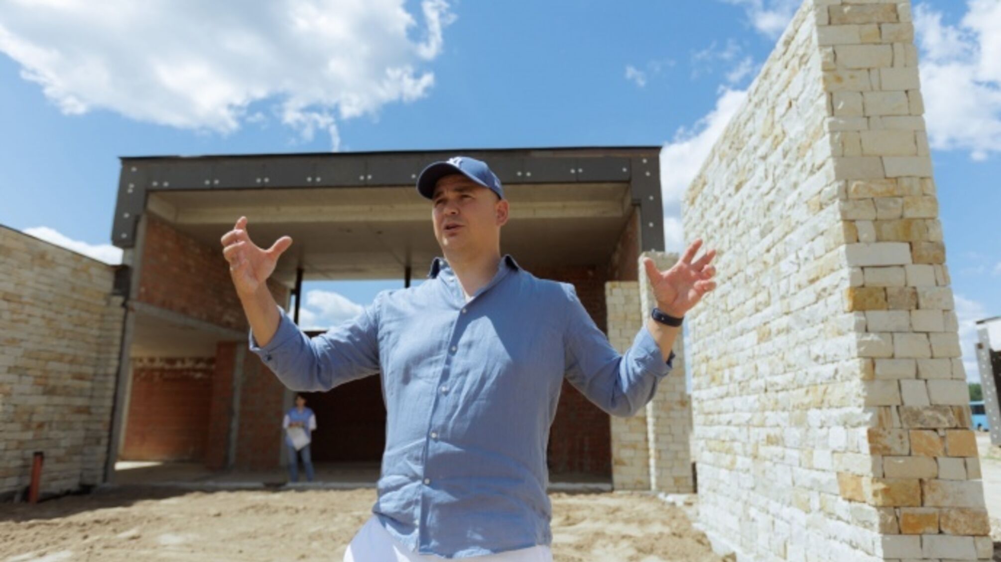 'Приватизували' 1400 га: як дослідні землі НААН під Києвом перетворили на 'Власне місто' ексчиновника