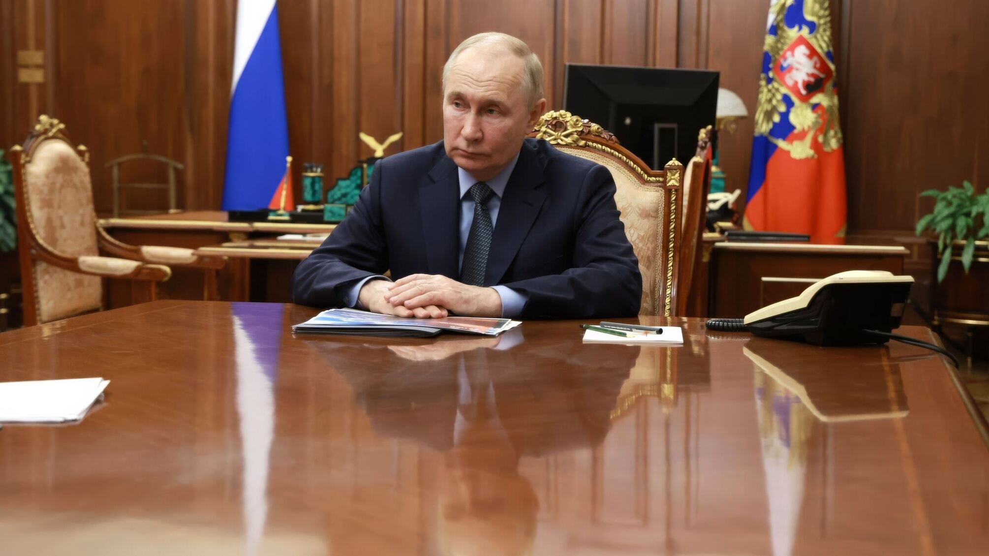 диктатор путін