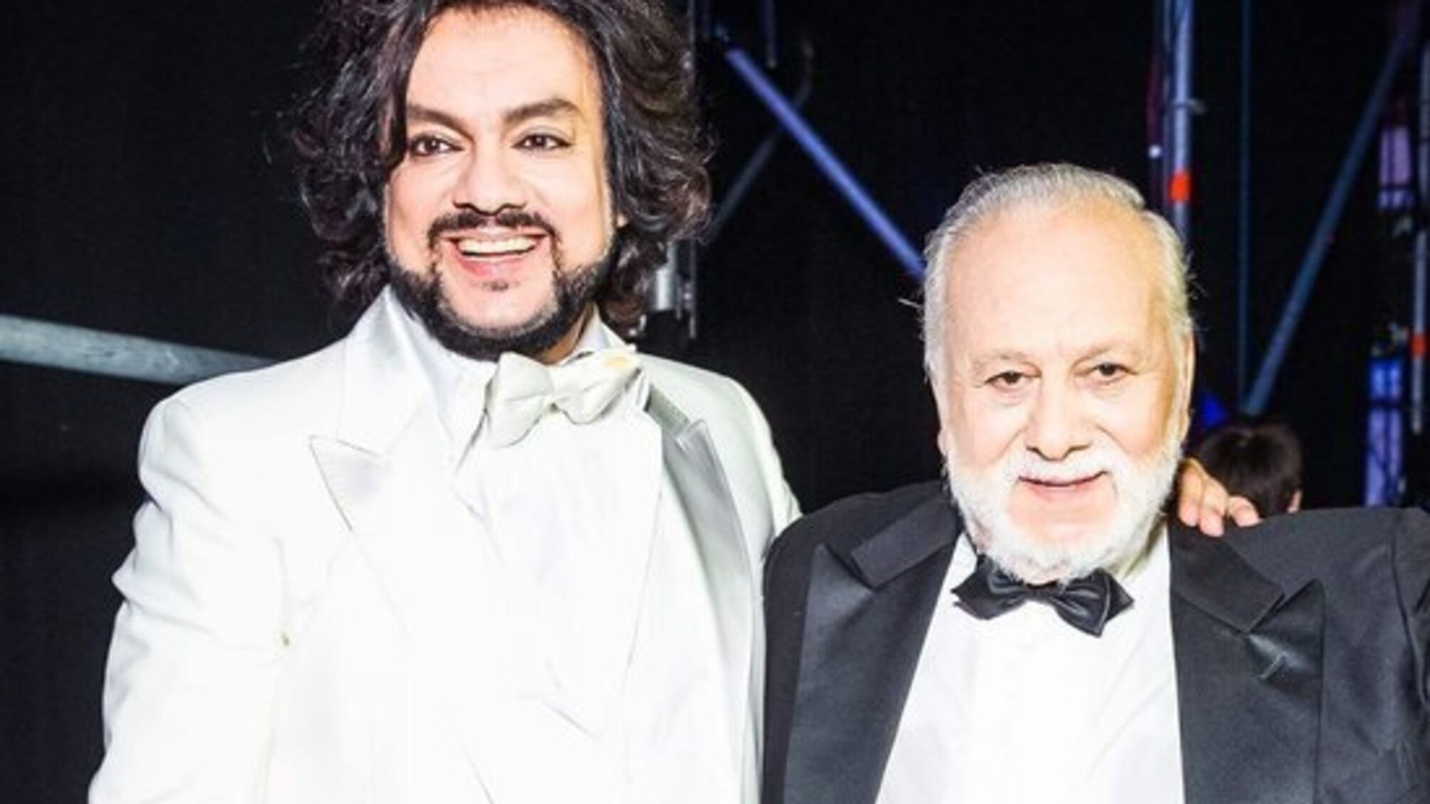 Філіп Кіркоров повідомив що лікарі врятували життя батька