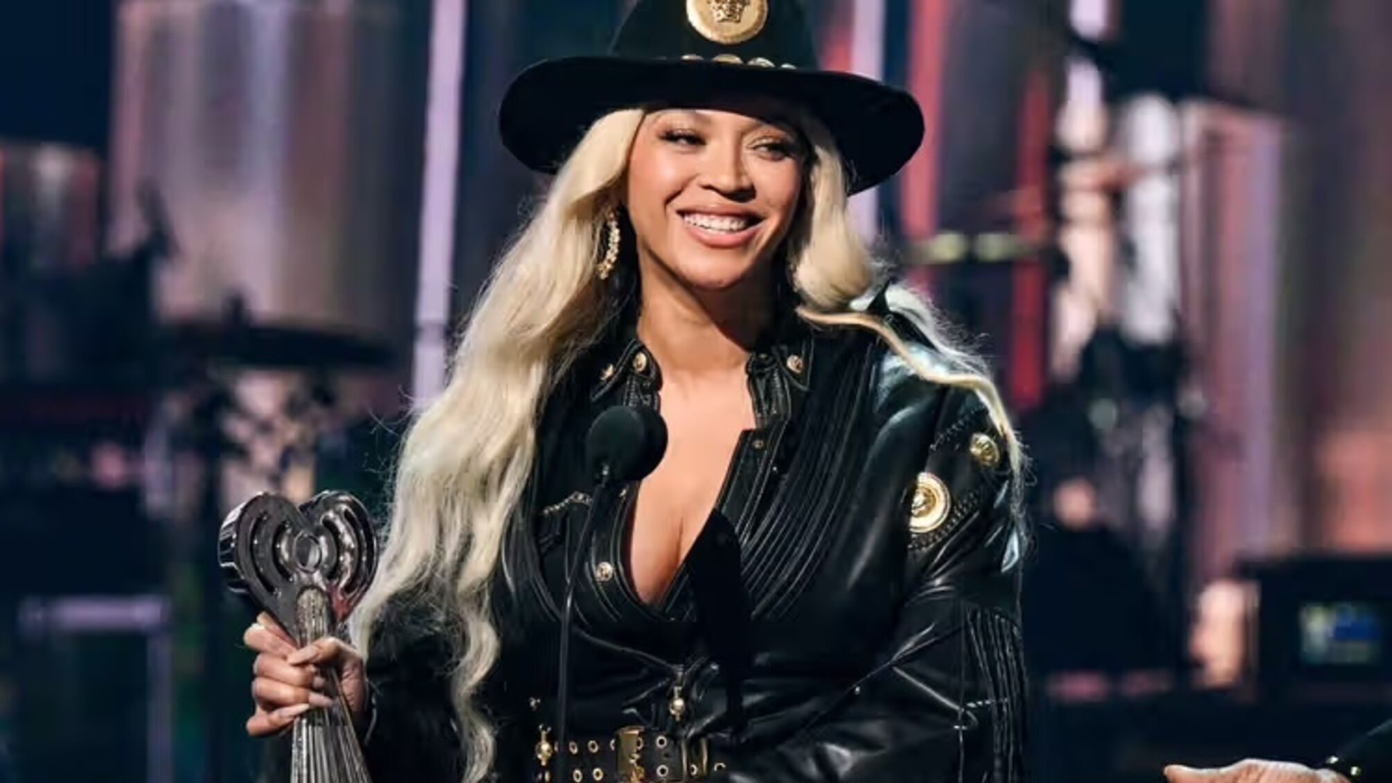 Levi’s анонсує співпрацю з Beyoncé: нова колекція в стилі ковбойського шику