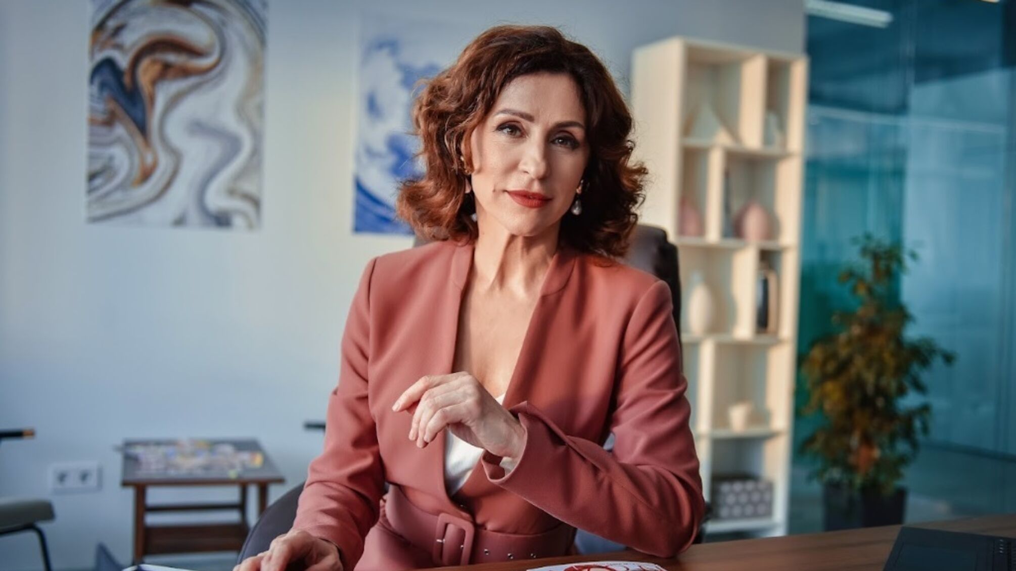 Надежда Матвеева помогает украинцам в сложные времена