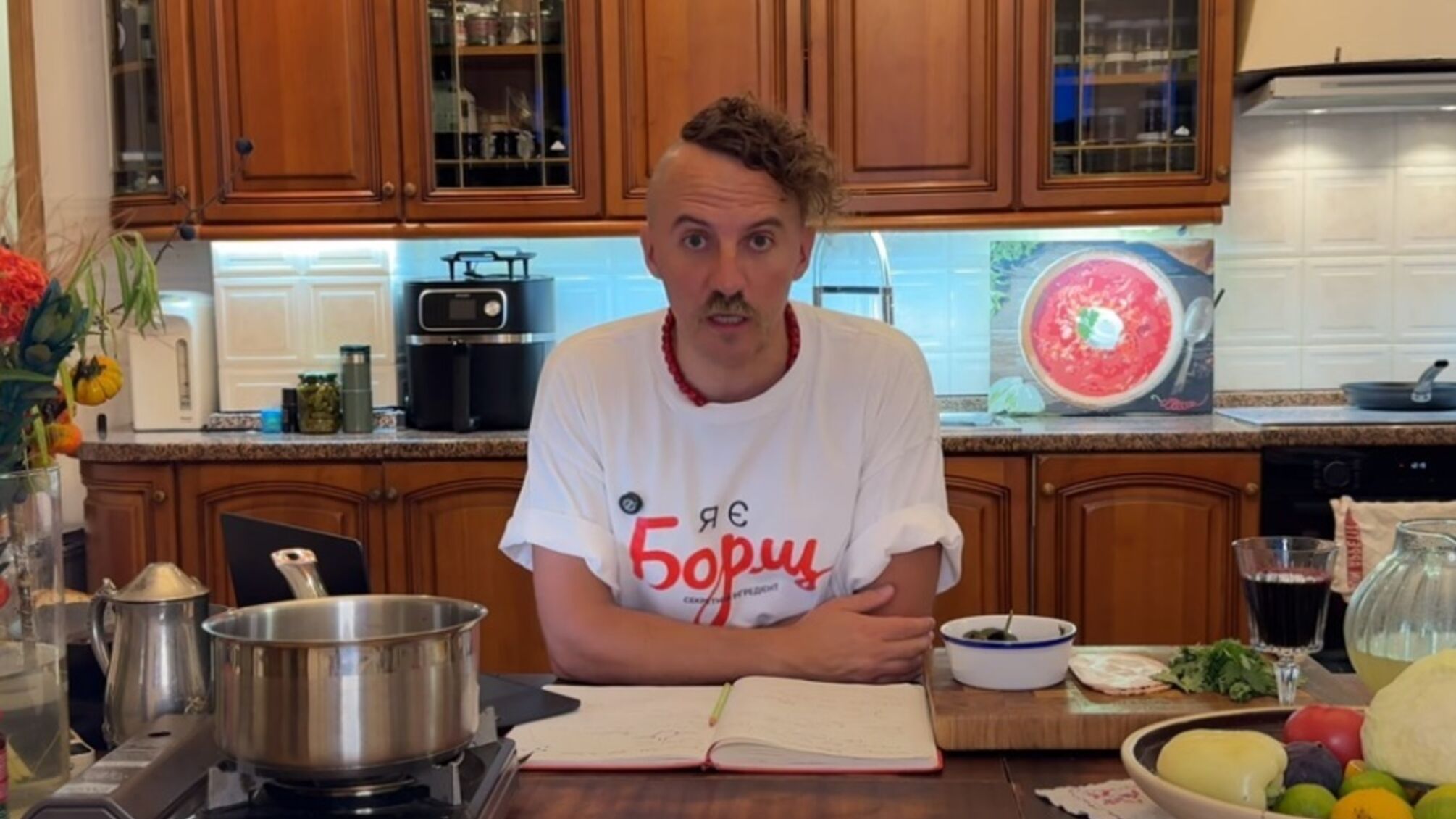 Борщ принцеси Діани: Клопотенко розповів несподівані факти про улюблену страву монархів