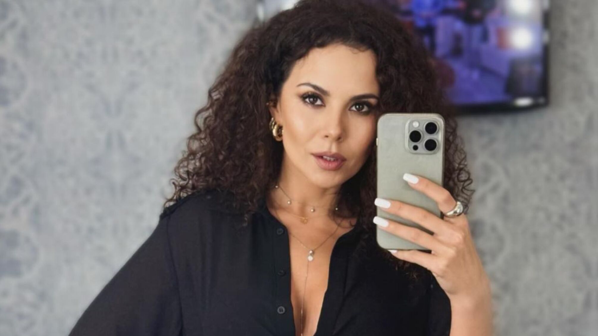 Настя Каменських приголомшила макіяжем очей