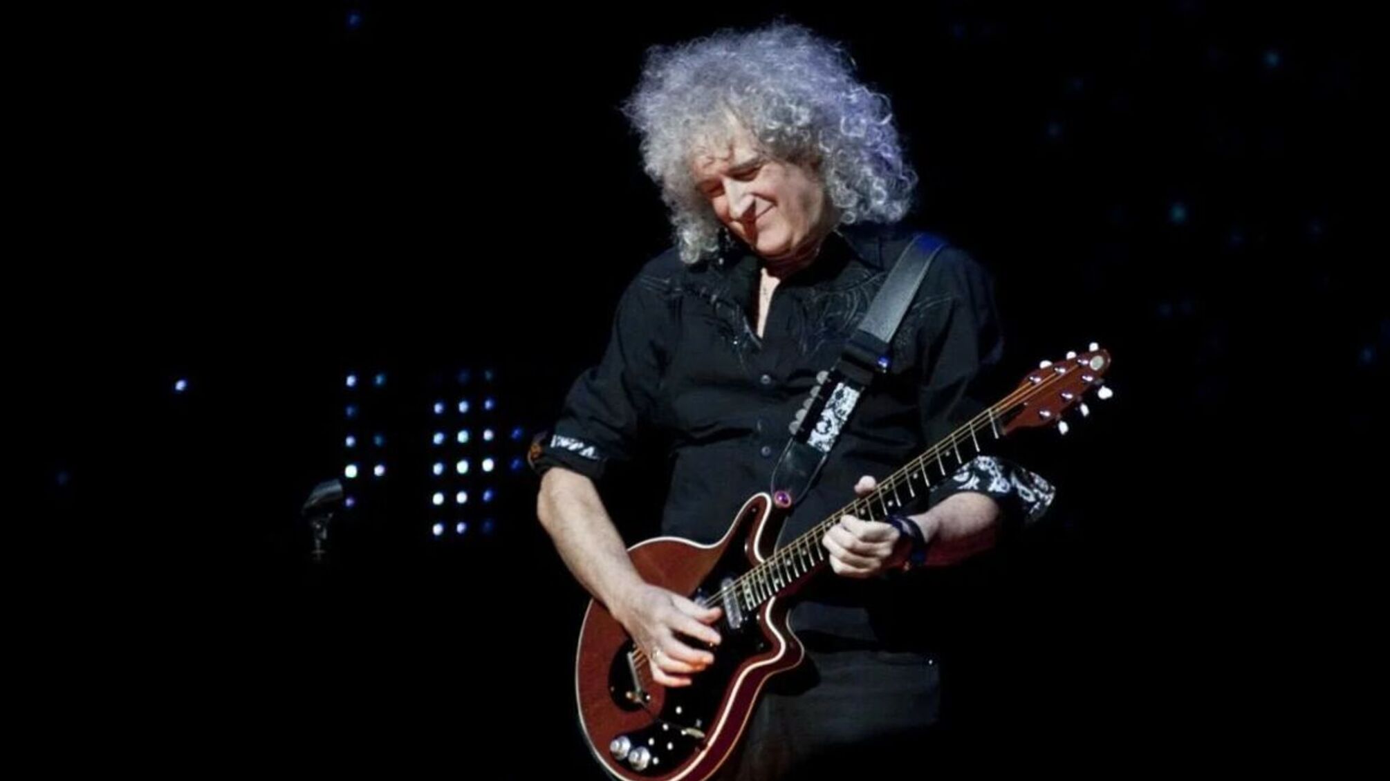 Гитарист Queen Брайан Мэй пережил инсульт: как музыкант восстанавливается и почему молчал о состоянии здоровья