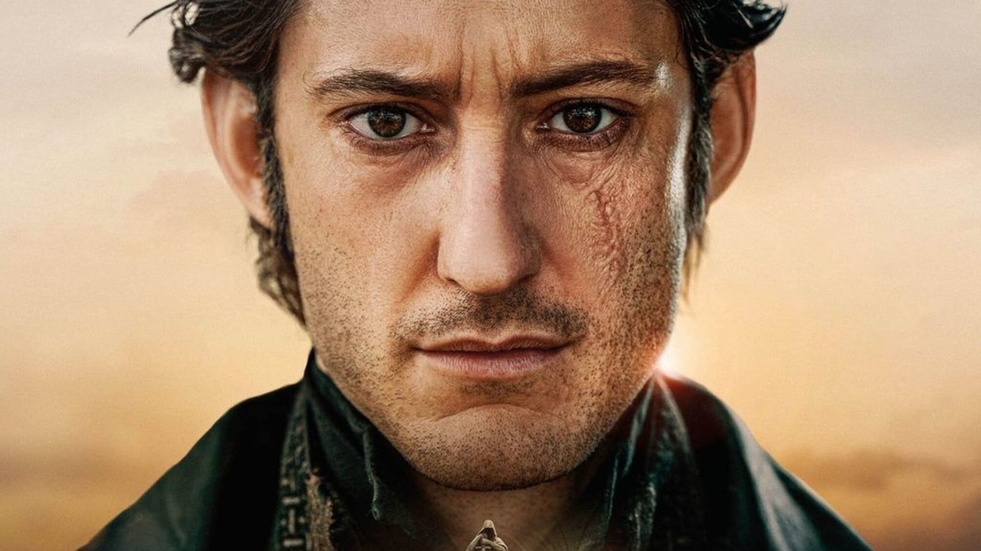 В кинотеатрах Украины начинается показ масштабного приключенческого фильма 'Граф Монте-Кристо'.