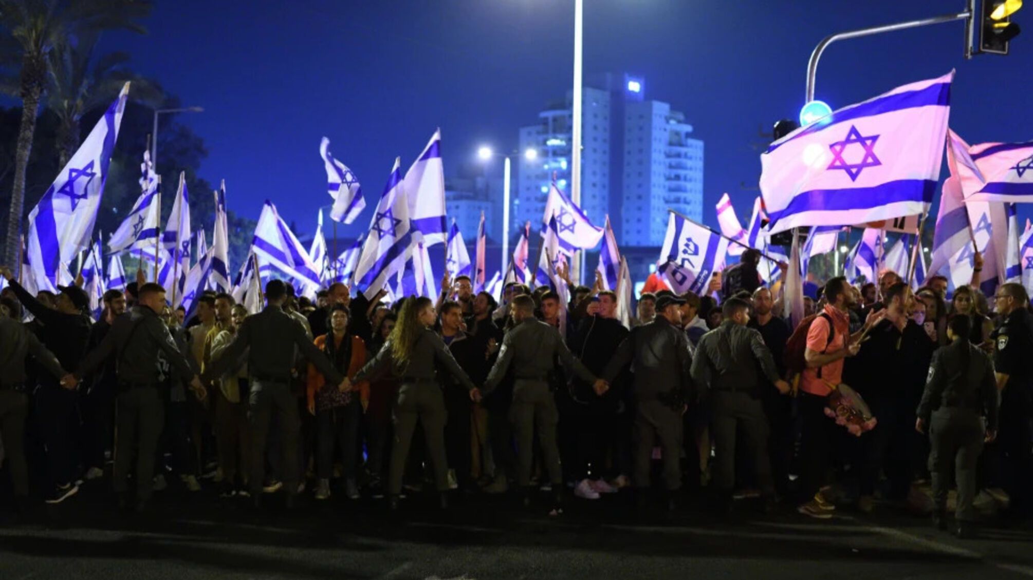 Масові протести в Ізраїлі: громадяни вимагають звільнення заручників із полону ХАМАСу