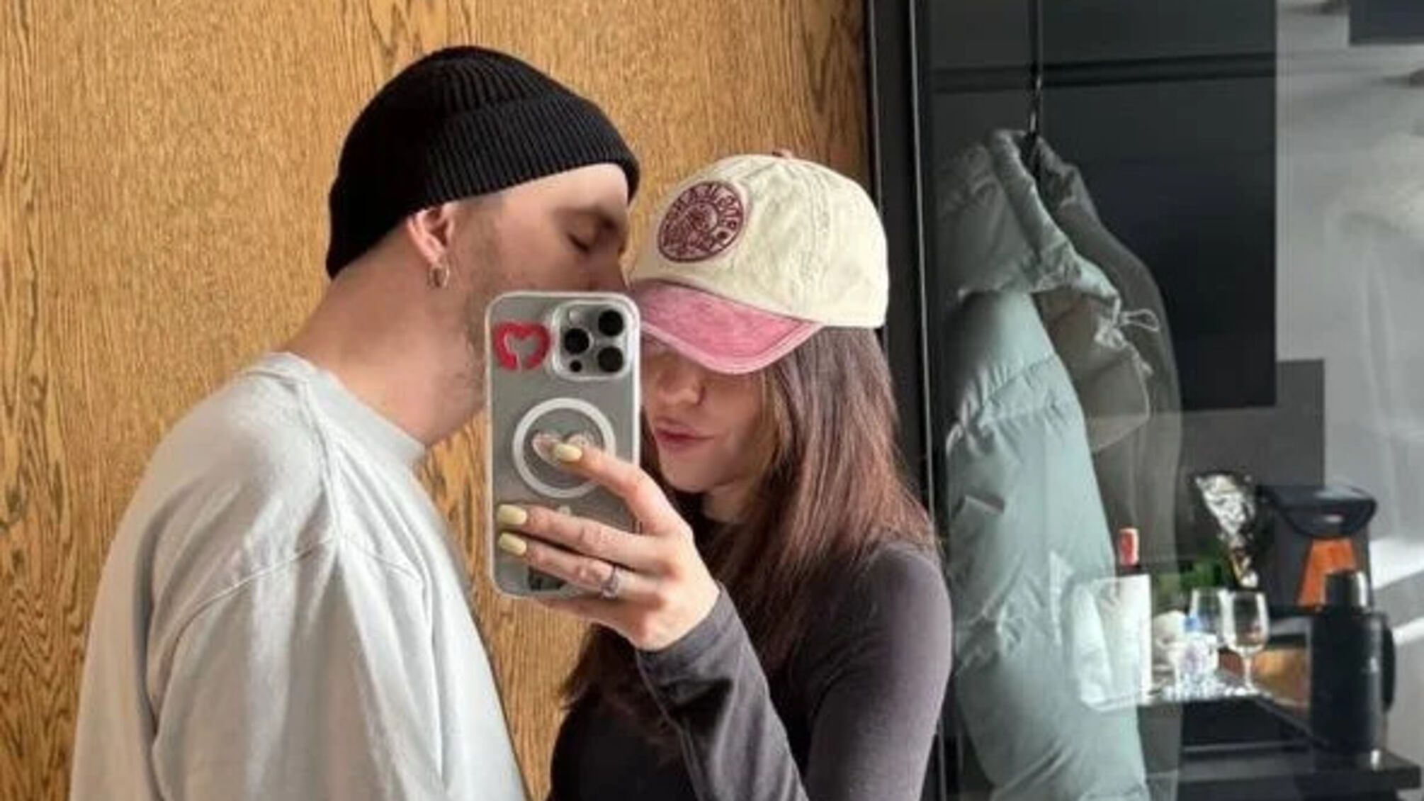 Зимові канікули українських артистів: хто обрав гори, а хто – Францію