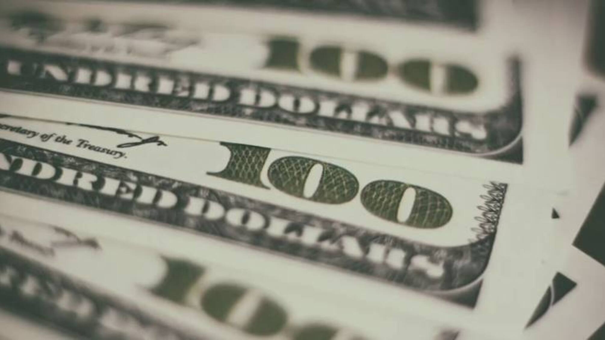 Долар на рівні 47 гривень: прогноз економіста на 2025 рік