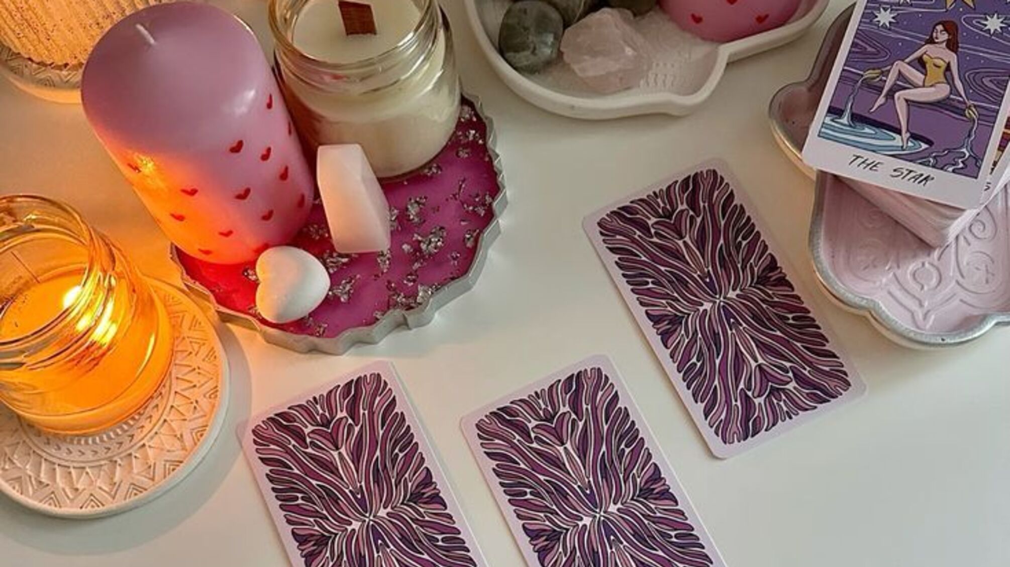 Таро-прогноз: чего ожидать 15 января