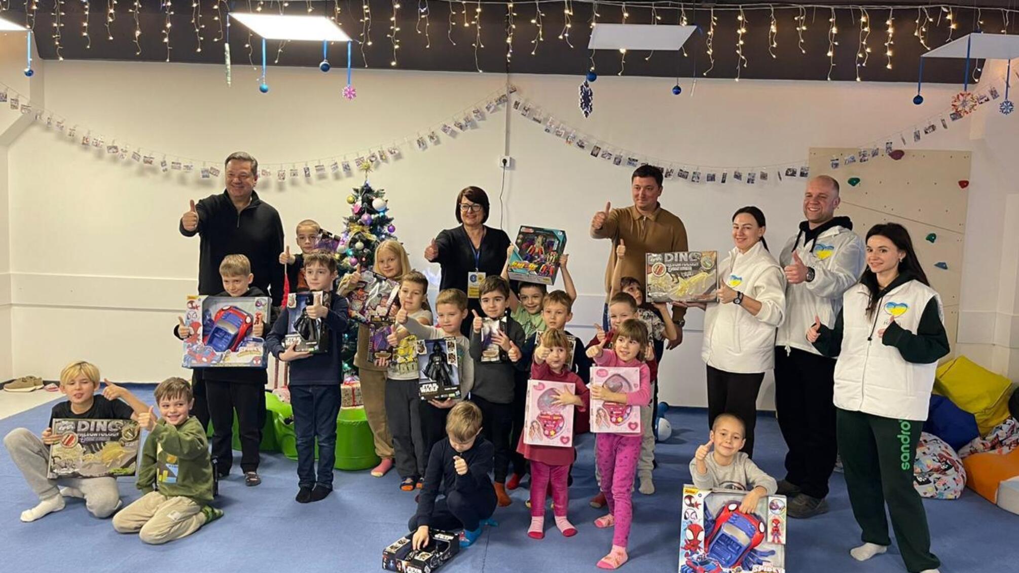 Центр 'ЯМариуполь' получил гуманитарную помощь от БФ 'Надежда'