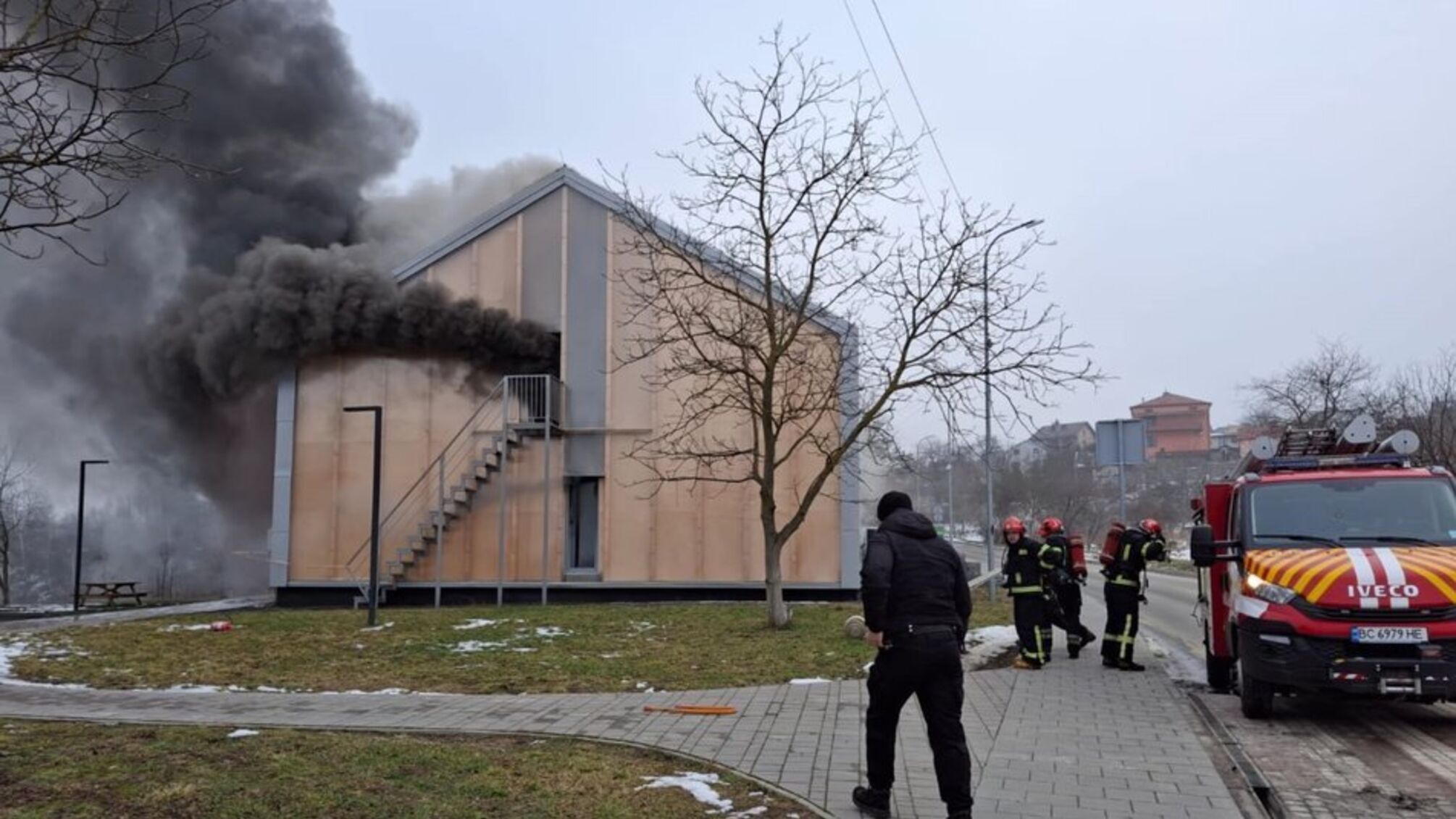 Пожежа в модульному будинку у Львові. 19 січня 2025.