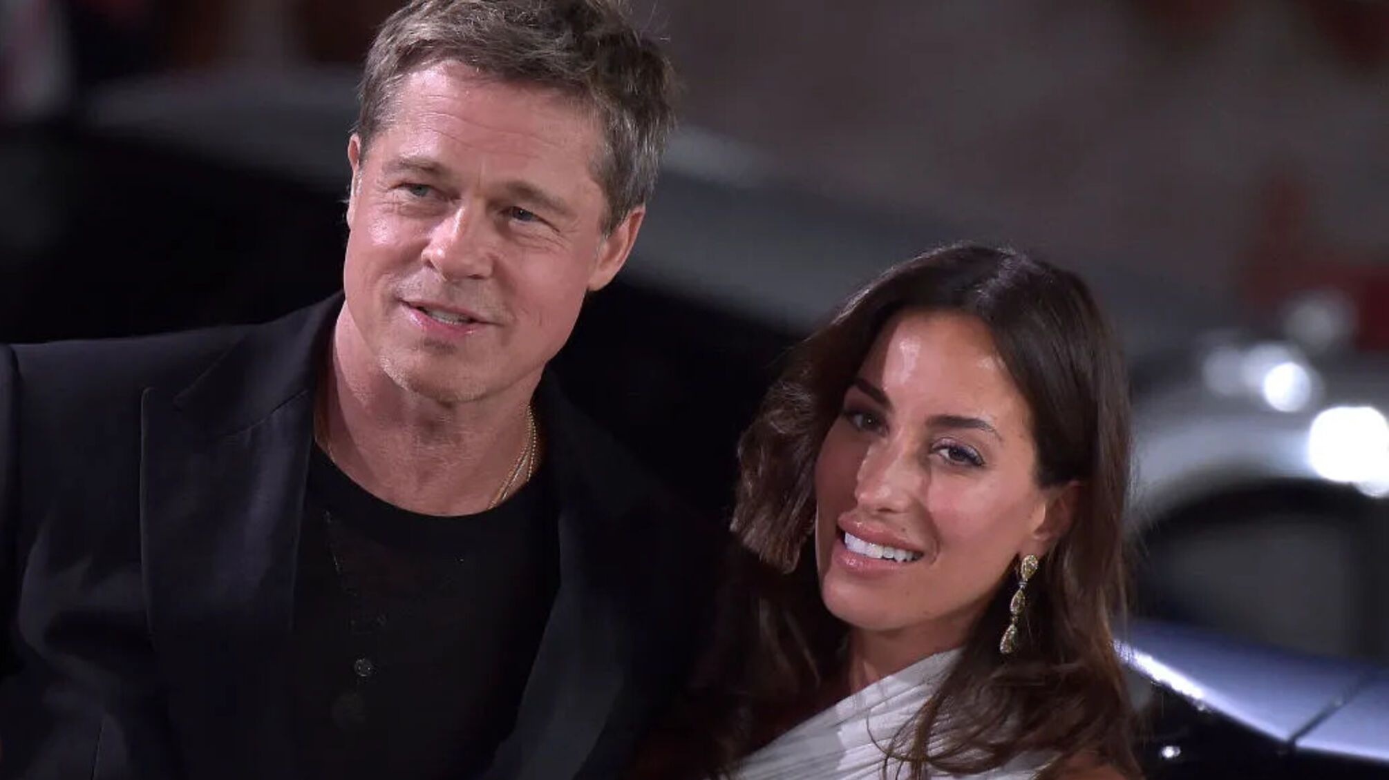 Брэд Питт откладывает женитьбу на Инес де Рамон из-за финансовых рисков