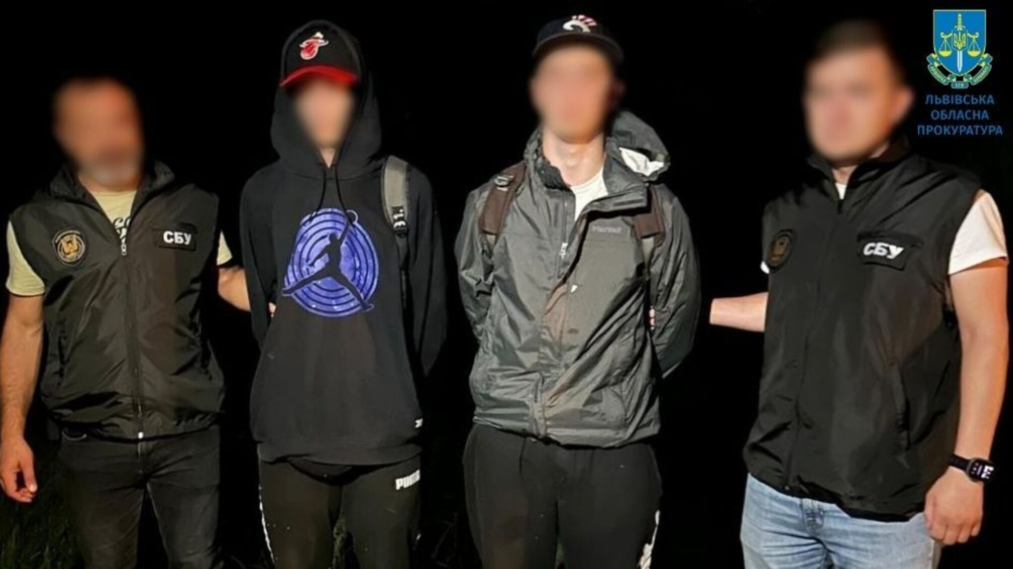 Во Львове мужчину наказали за поджоги автомобилей военных