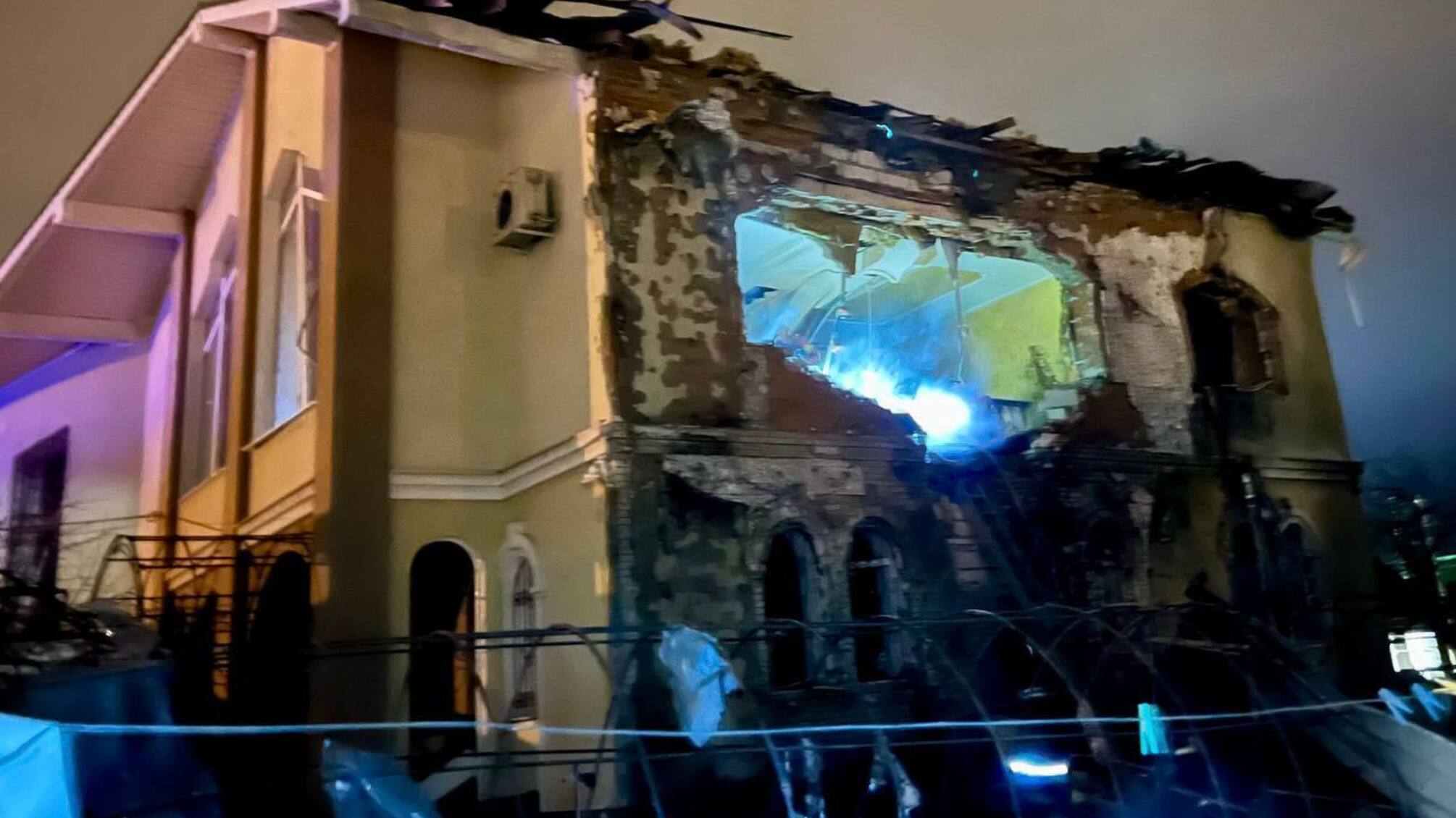 Вражеский дрон попал в дом частного сектора города Сумы