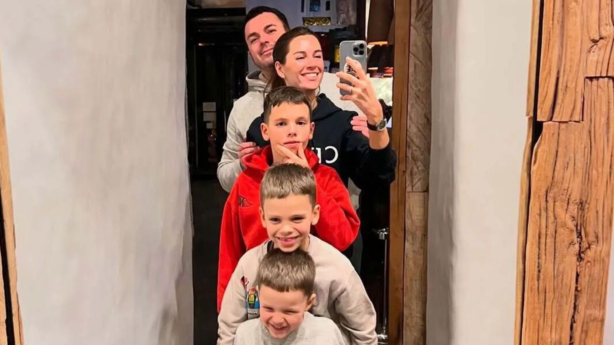 Откровенное признание Решетника: как звездный ведущий провел отпуск с семьей за границей