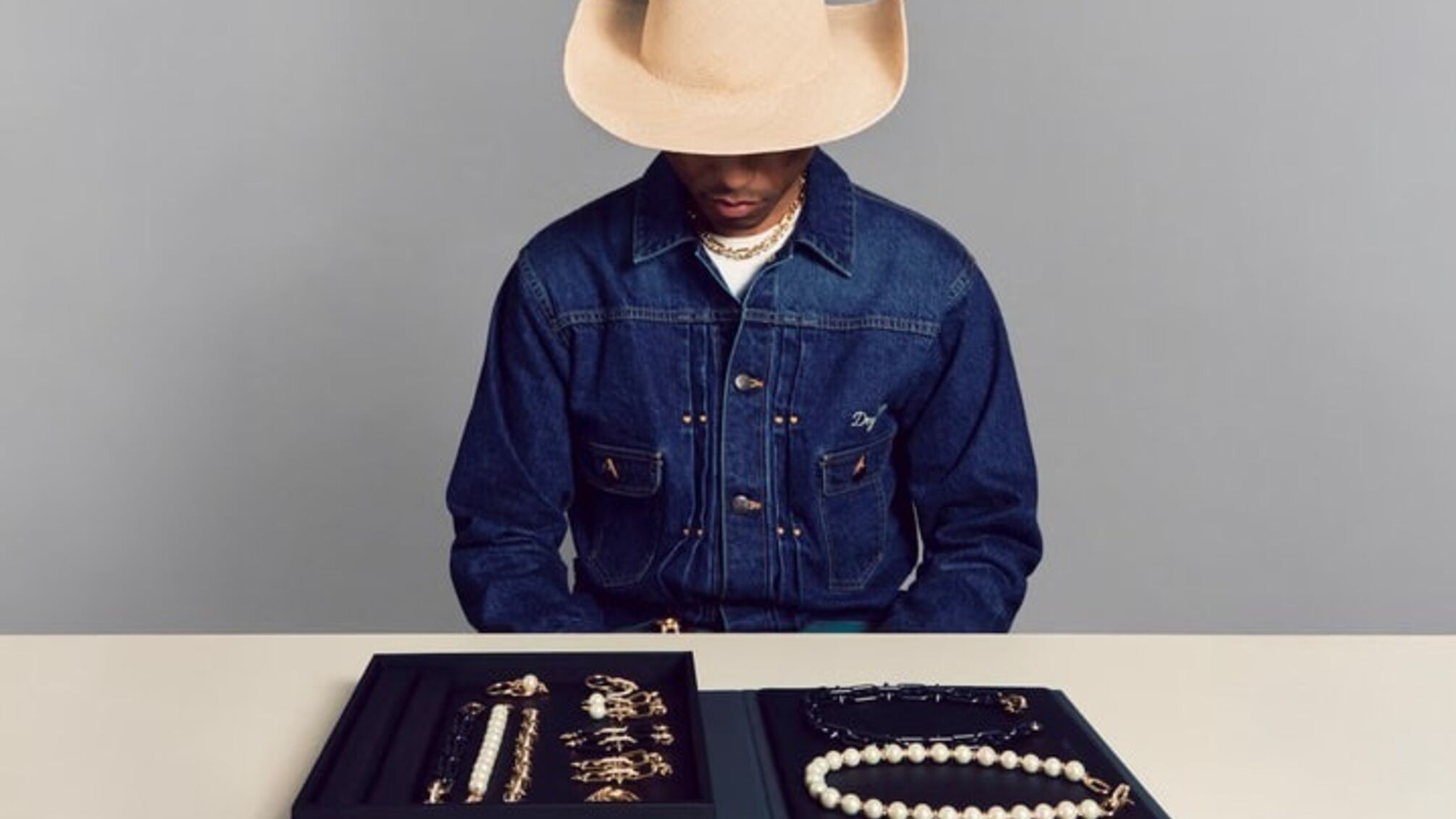 Фарелл Вільямс і Tiffany & Co. представили оновлену колекцію Titan з таїтянськими перлами