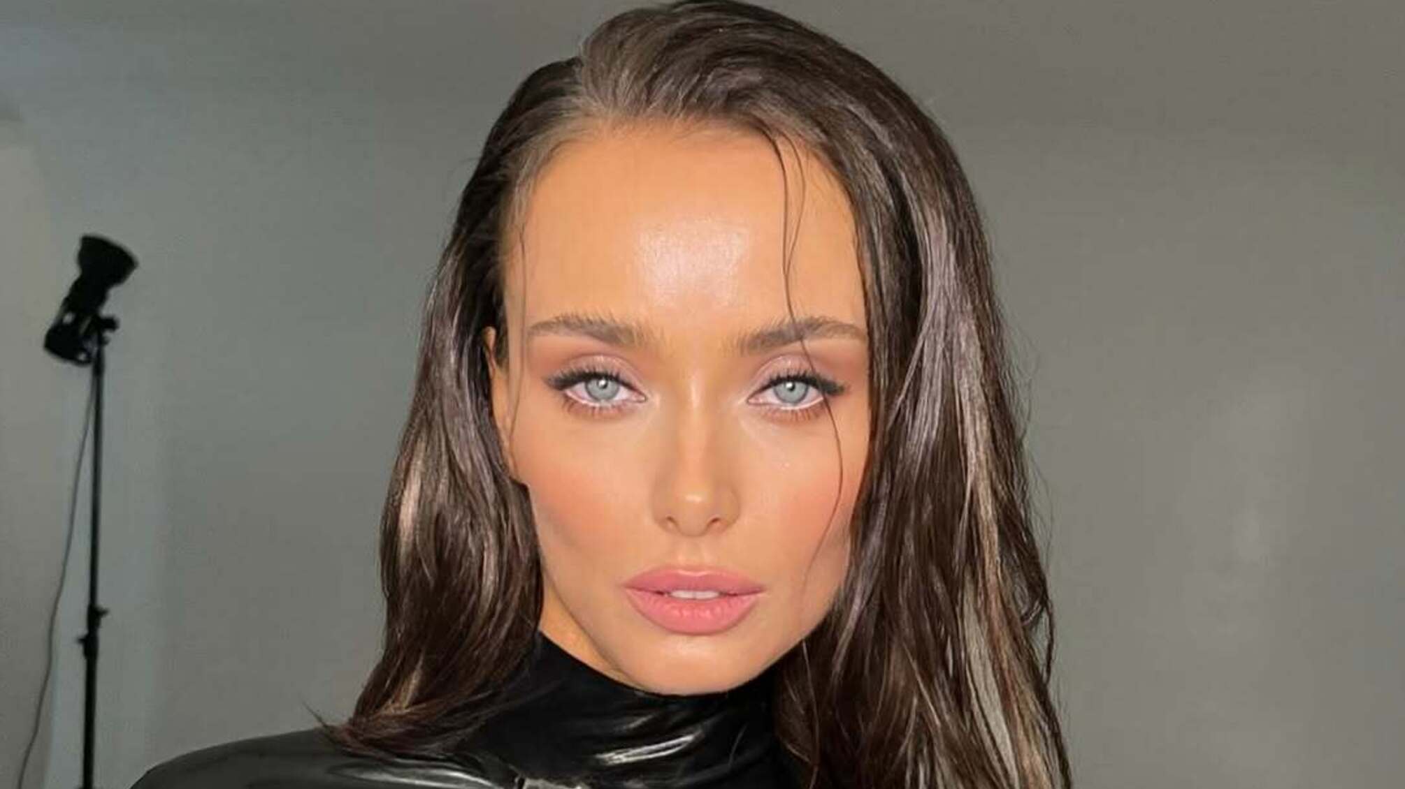 Латексний образ Ксенії Мішиної: натхнення для нового року