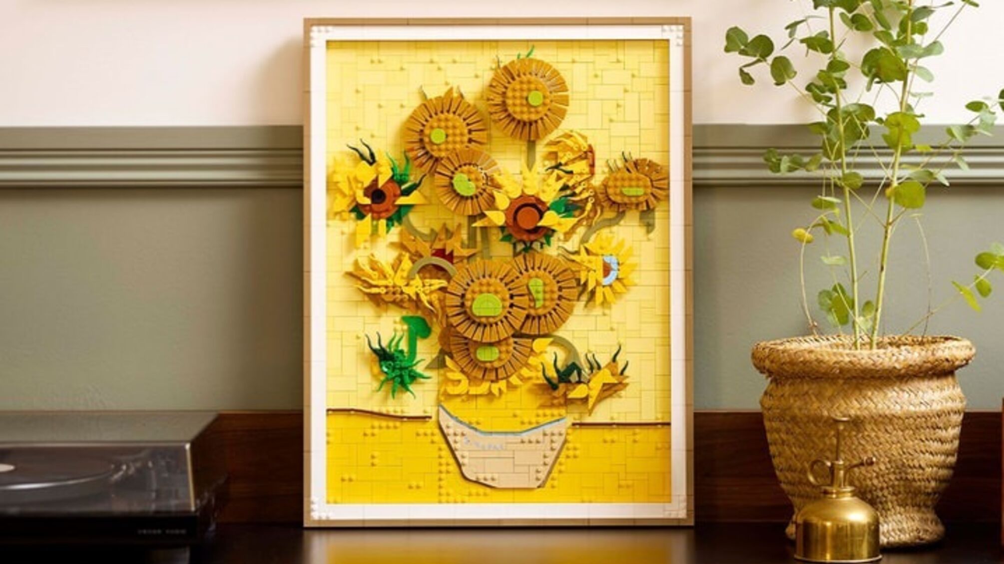 LEGO представил 3D-версию 'Соняхов' Ван Гога в новом коллекционном наборе