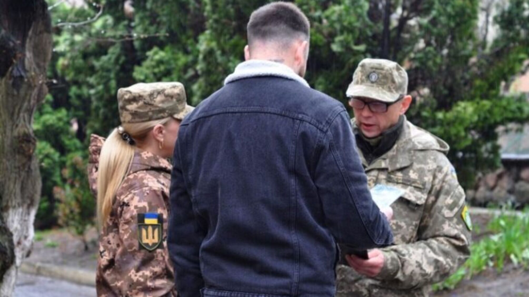 Хто потрапляє в армію