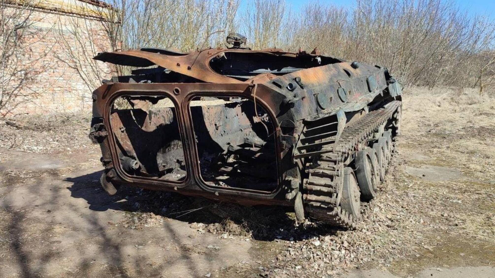 Радянські запаси бронетехніки в росії стрімко скорочуються