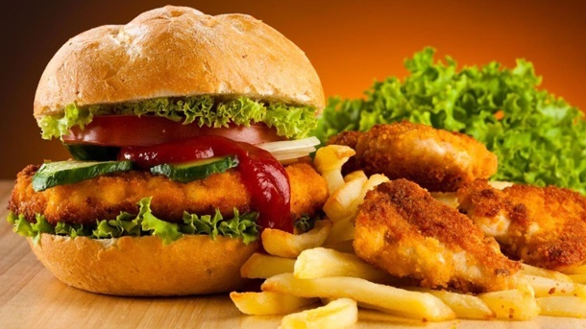 Чого краще уникати у фастфуді: поради дієтологів