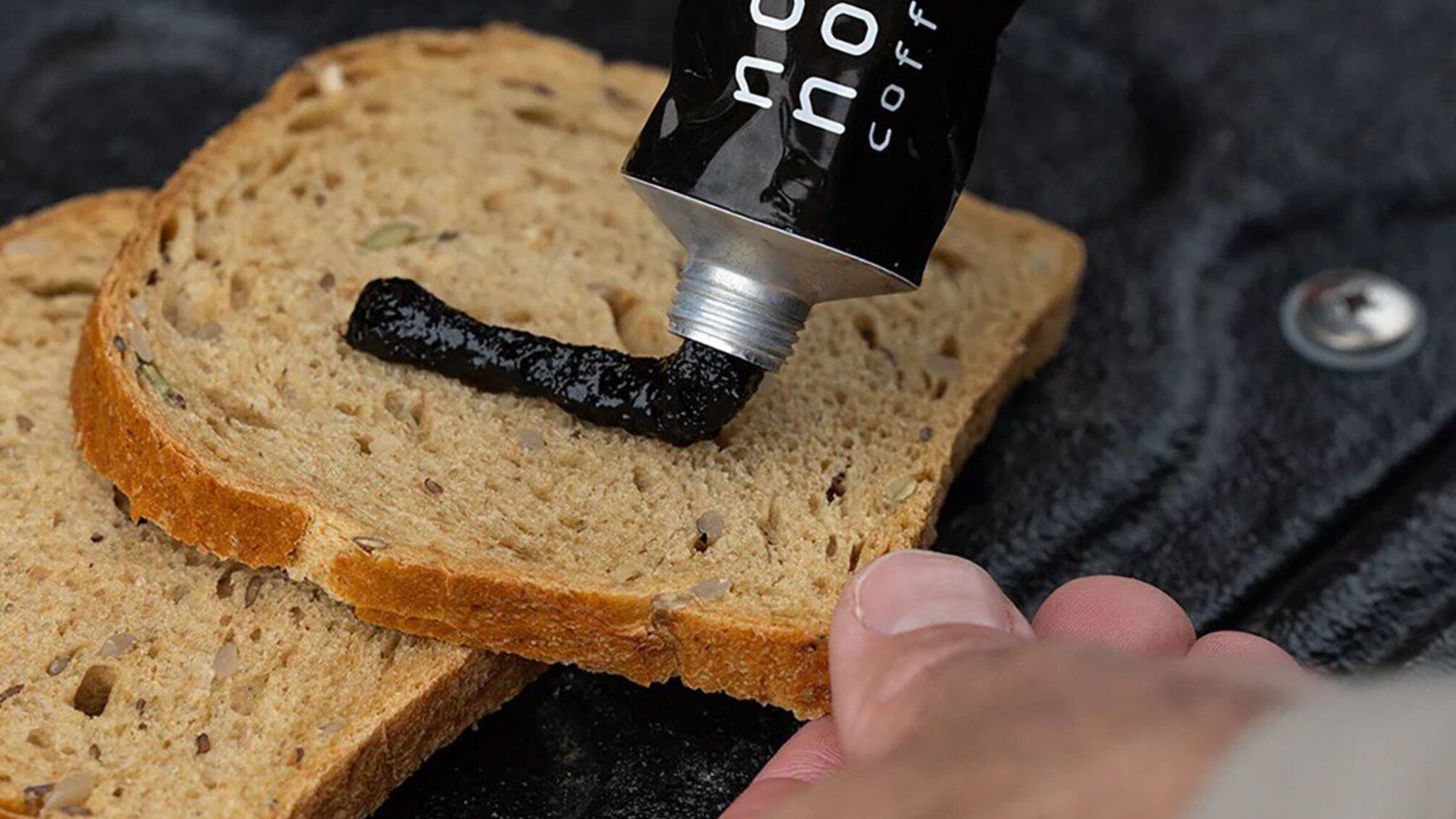 Кофе в тюбиках: история создания и возможности использования швейцарской фирмы