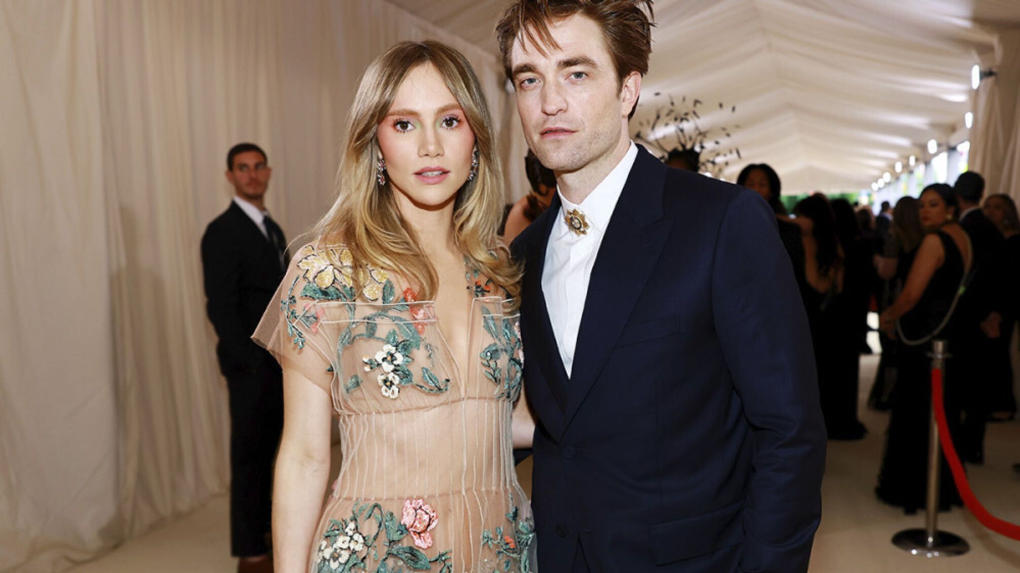 Роберт Паттінсон і С'юкі Вотергаус одружились