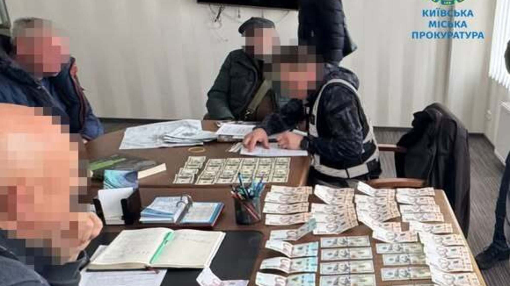 Чиновника Держпродспоживслужби спіймали на хабарі