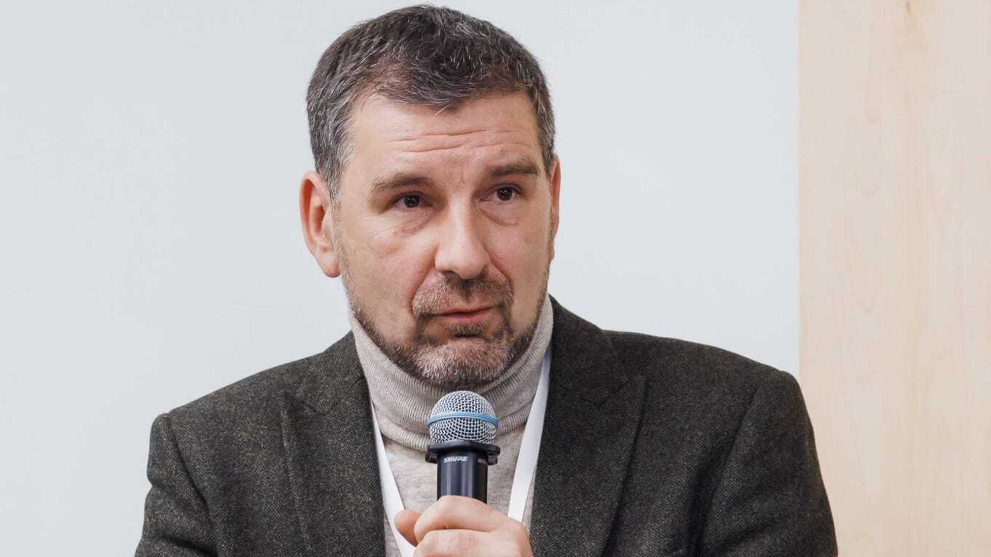 'Не хочу передавати цю війну дітям': ведучий ICTV Карп’як вирішив долучитися до армії