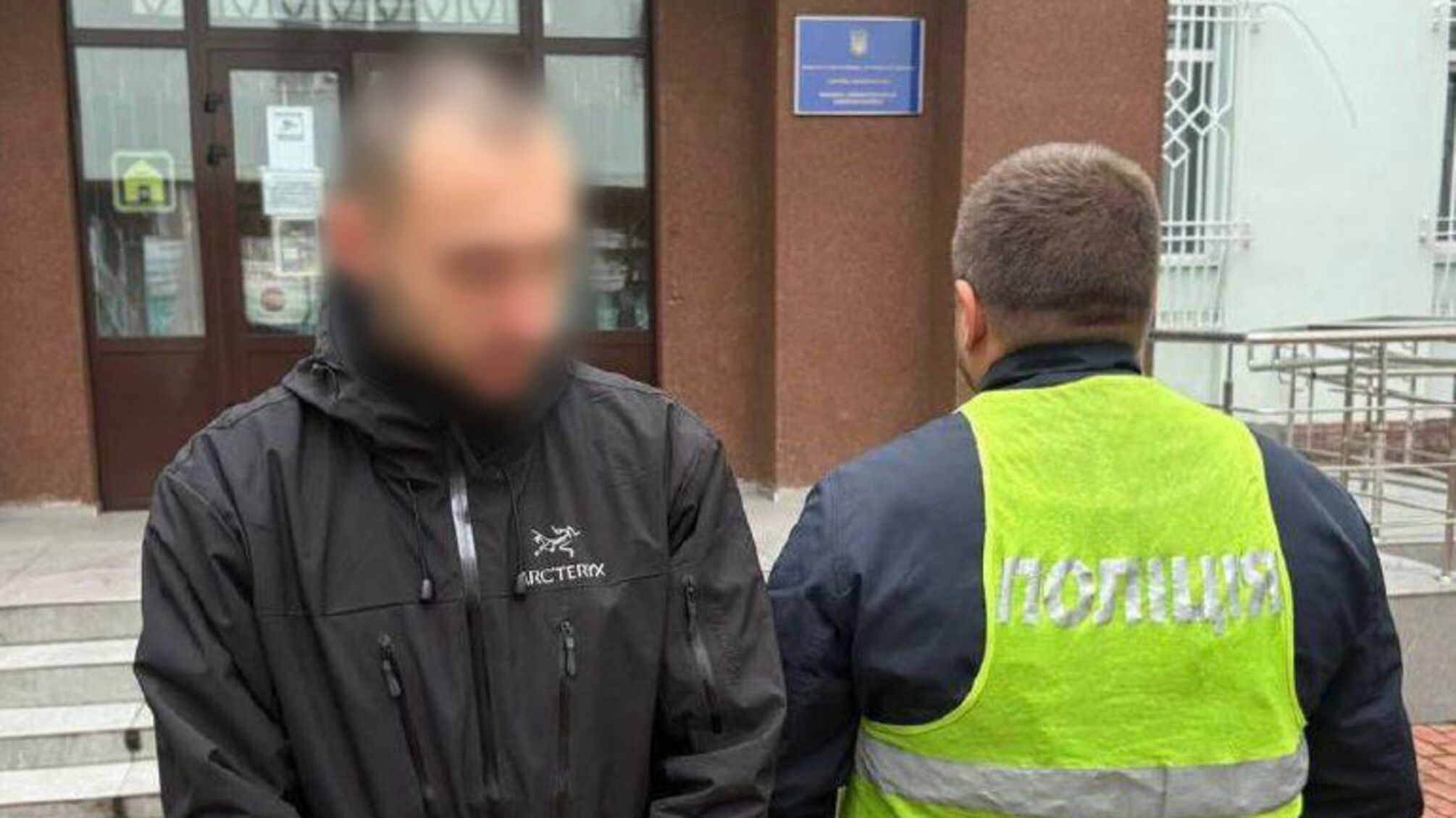 Напад на вуличного музиканта в Києві: поліція встановила особу зловмисника