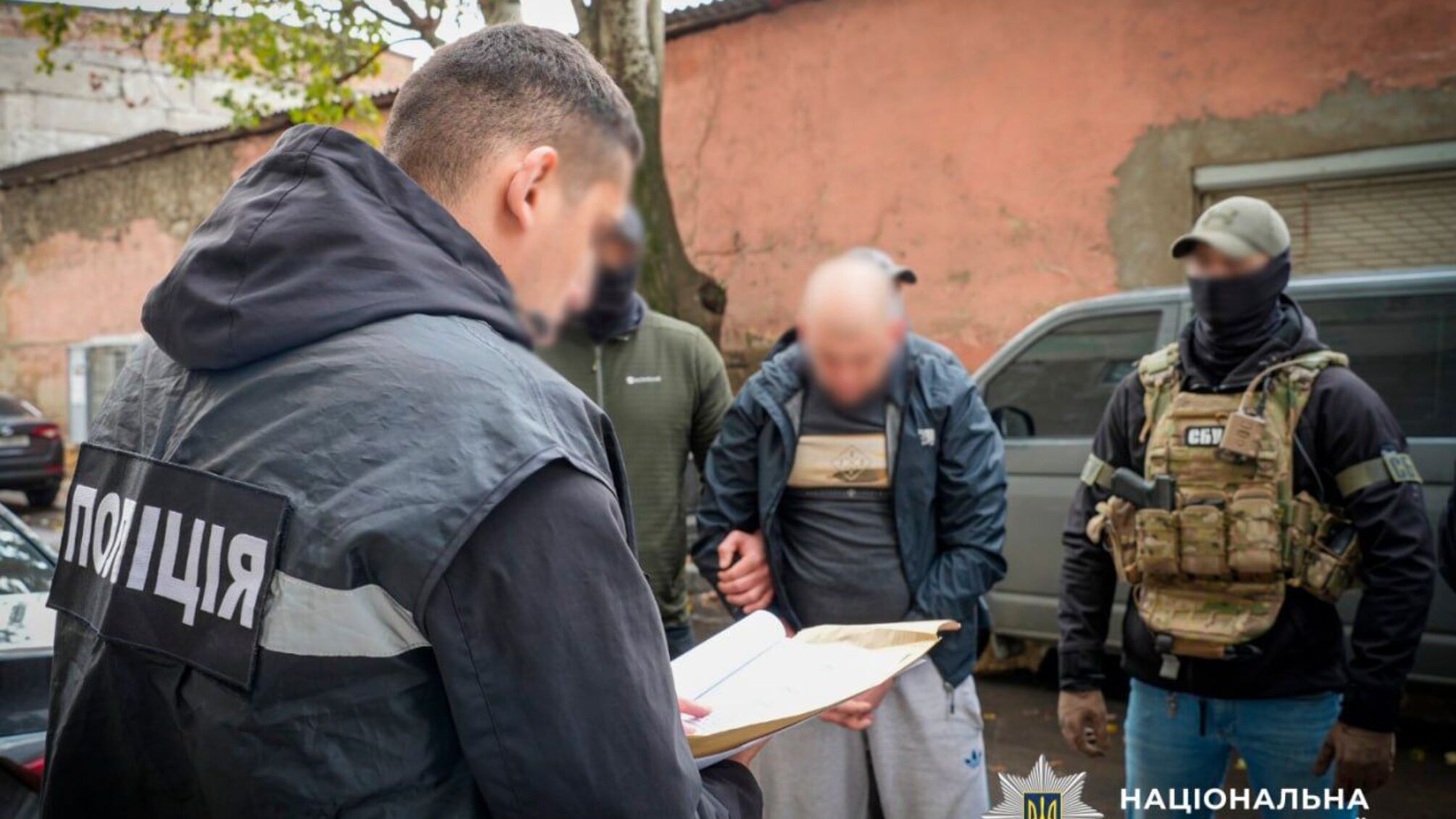 Двенадцать участников наркосиндиката арестованы: все работали на координатора по россии