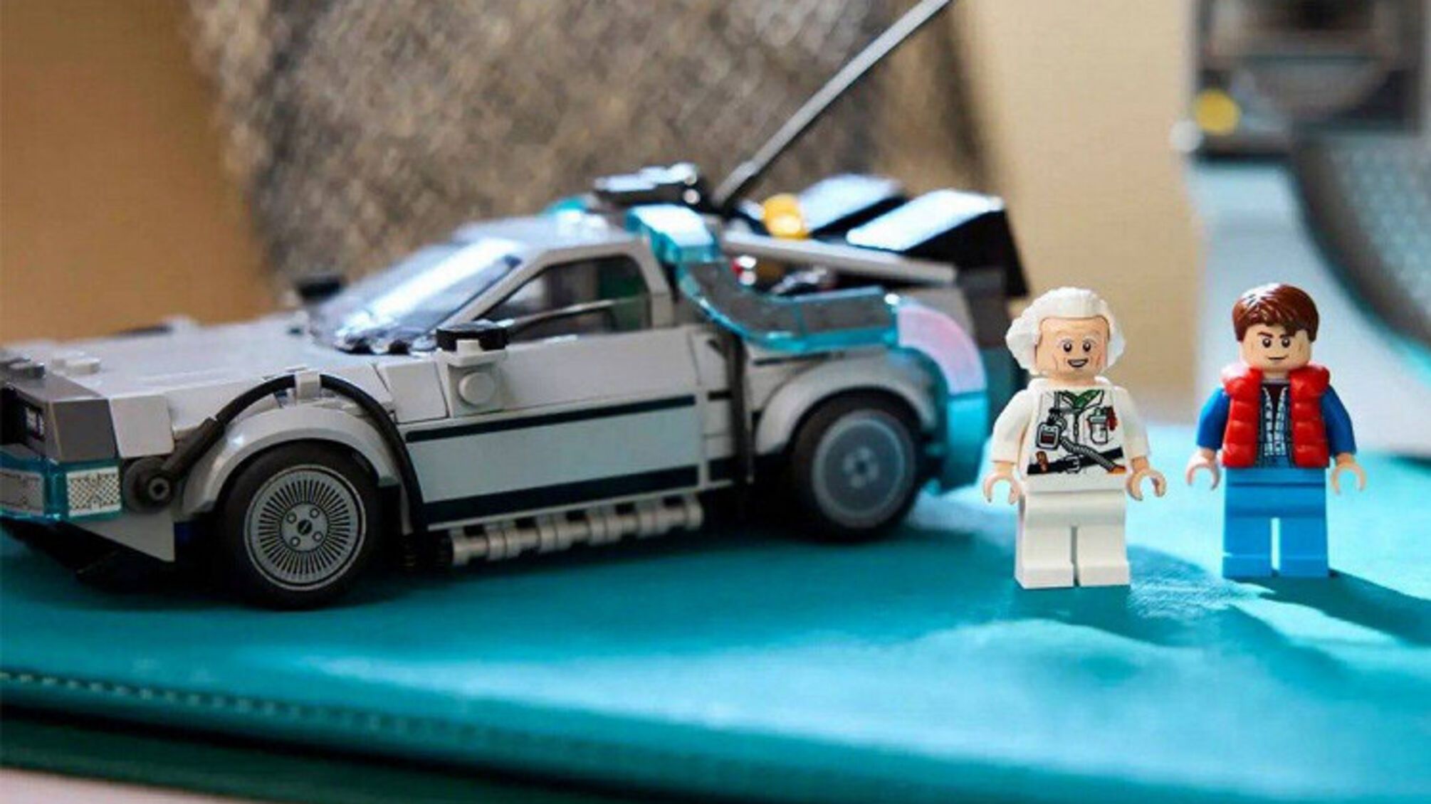 LEGO возвращает культовое кино: новый набор за «Назад в будущее» уже анонсирован