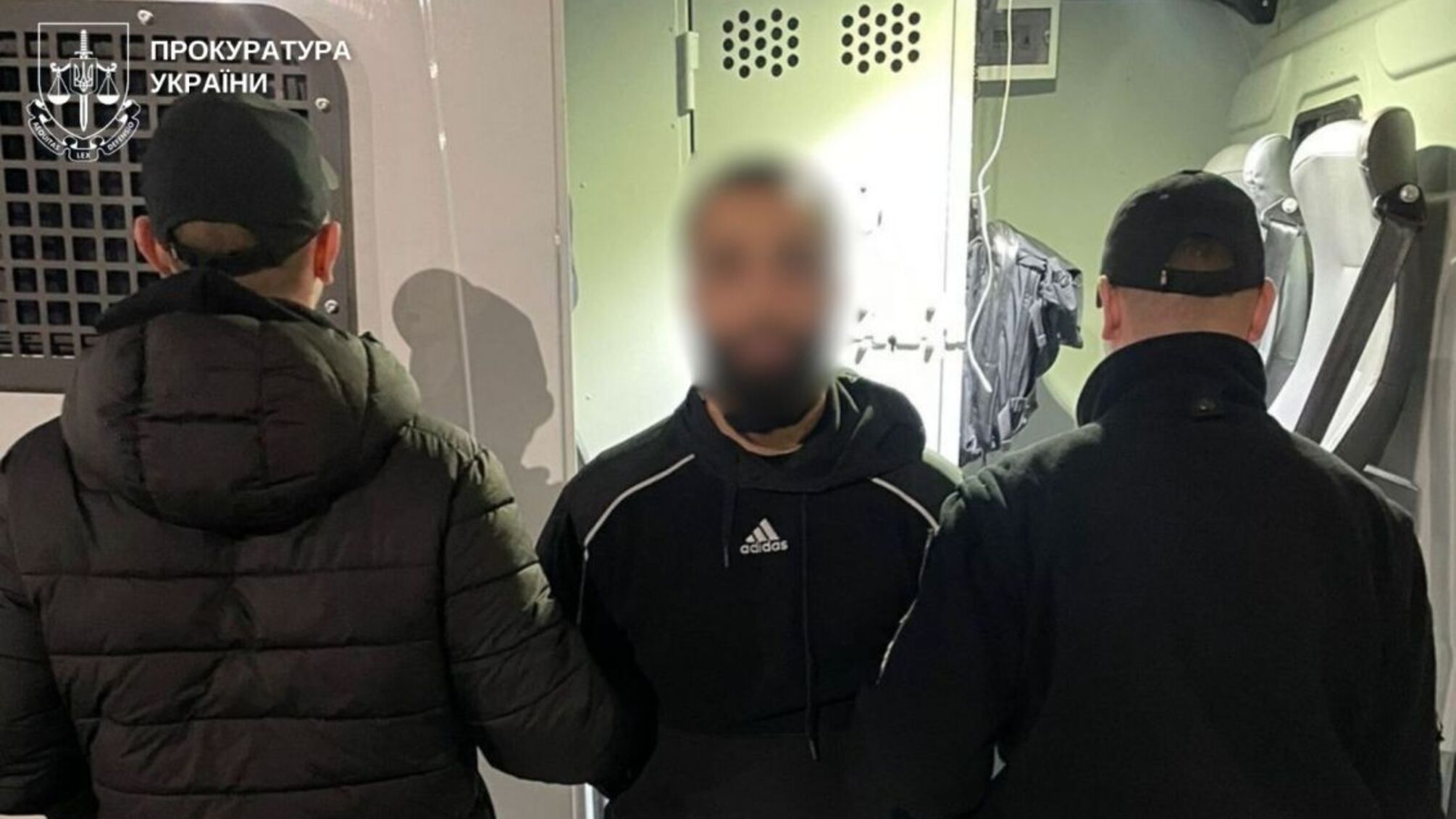 Иностранца, подозреваемого в разбойном нападении на инкассаторов, экстрадировали из Германии в Украину