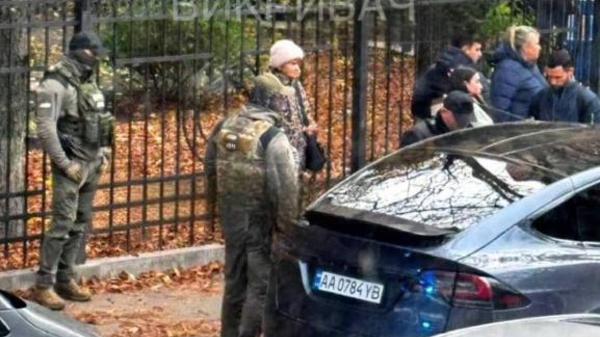 НАБУ влаштувало спецоперацію біля Офісу Генпрокурора: затримано відомого 'експерта'