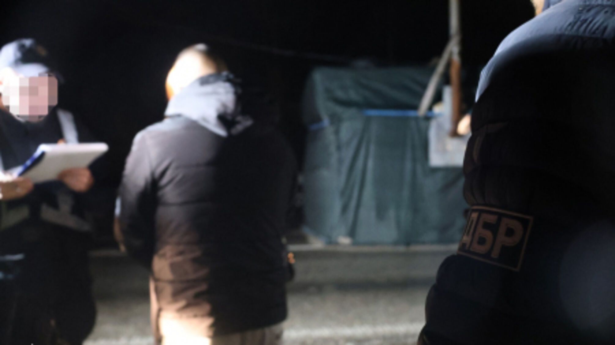 У Запоріжжі затримано двох посадовців ТЦК за вимагання хабаря у ветерана