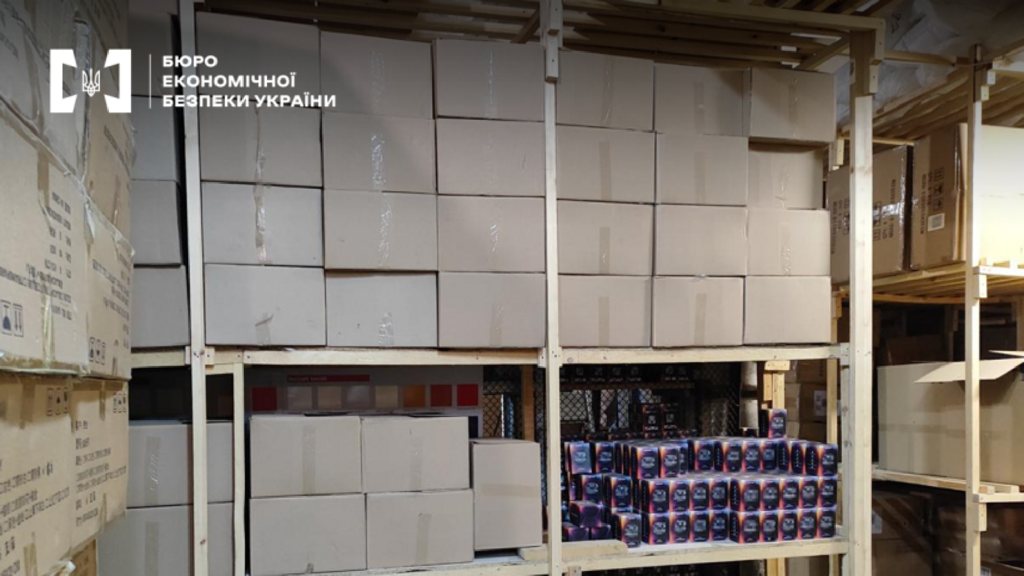 В Одесі викрили підпільний цех із виготовлення тютюну для кальяну та рідин для вейпів