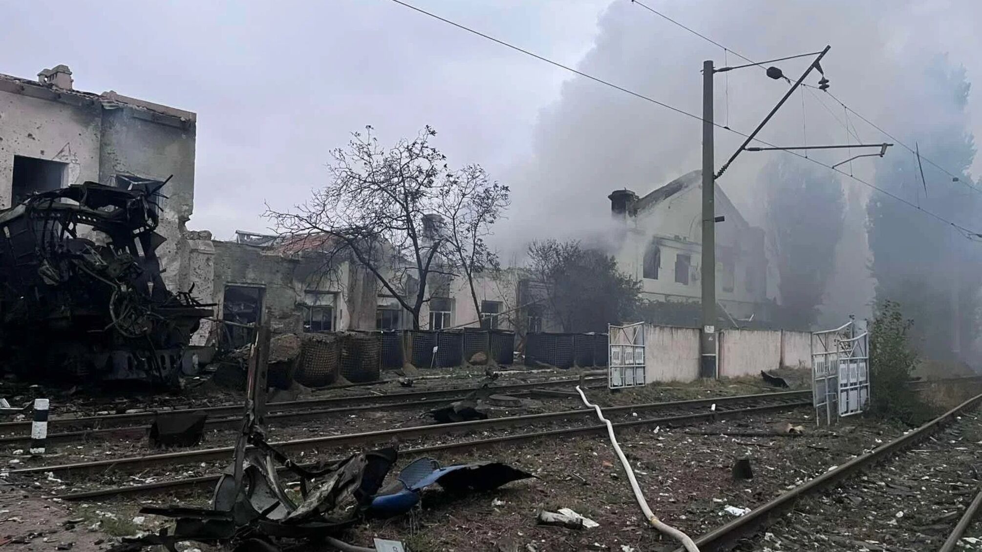 Масований удар дронами по Одесі: ціллю стало залізничне депо