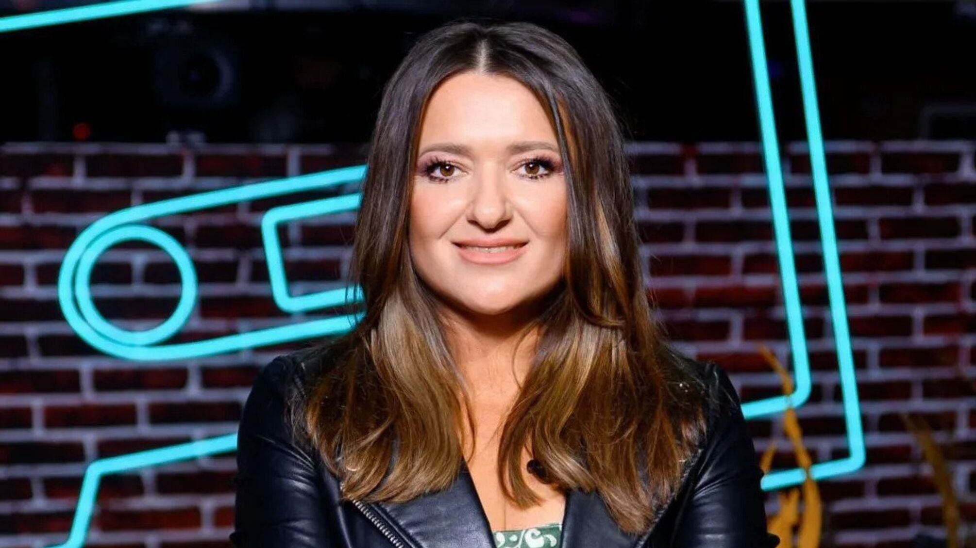 Во время съемок новой песни на Могилевскую упало устройство — все обошлось