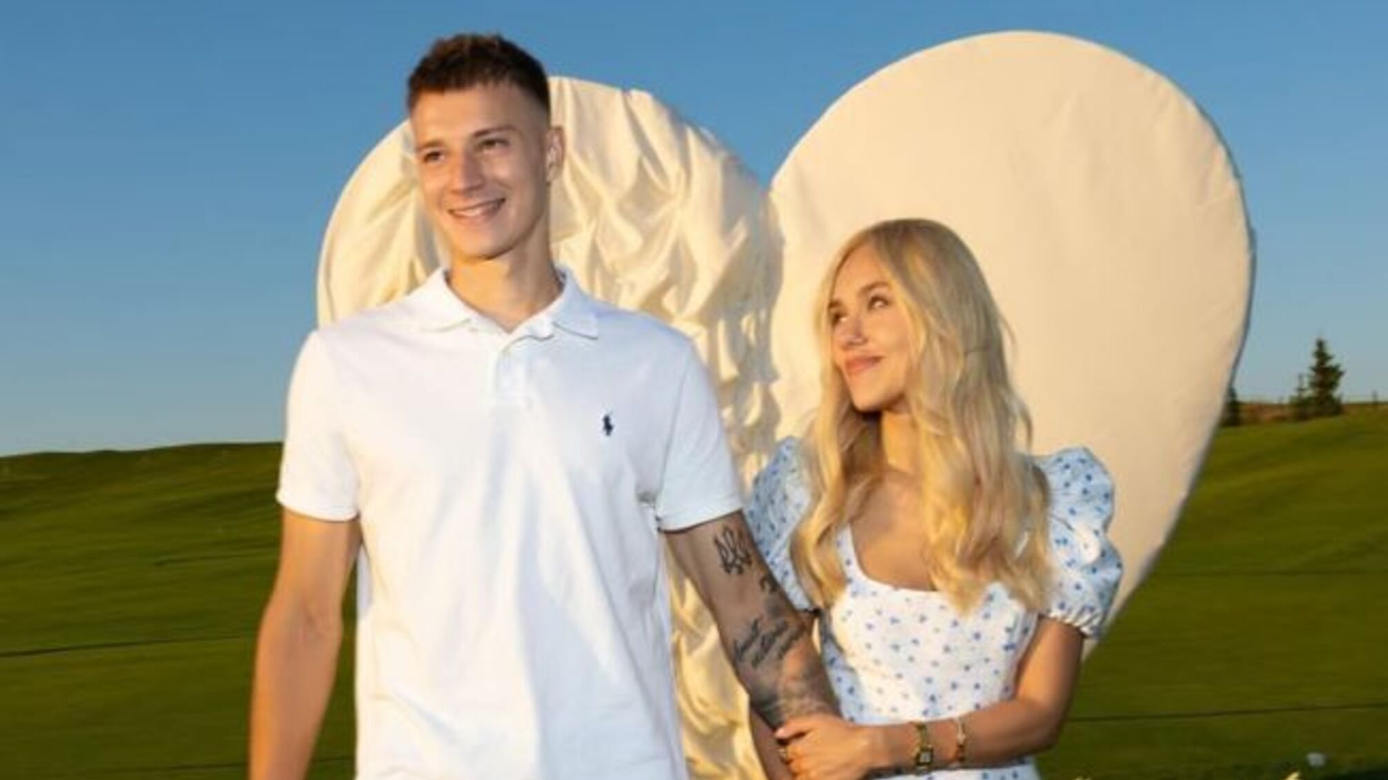 Даша Квіткова показала паспорт із новим прізвищем і підтвердила чутки про шлюб з Бражком