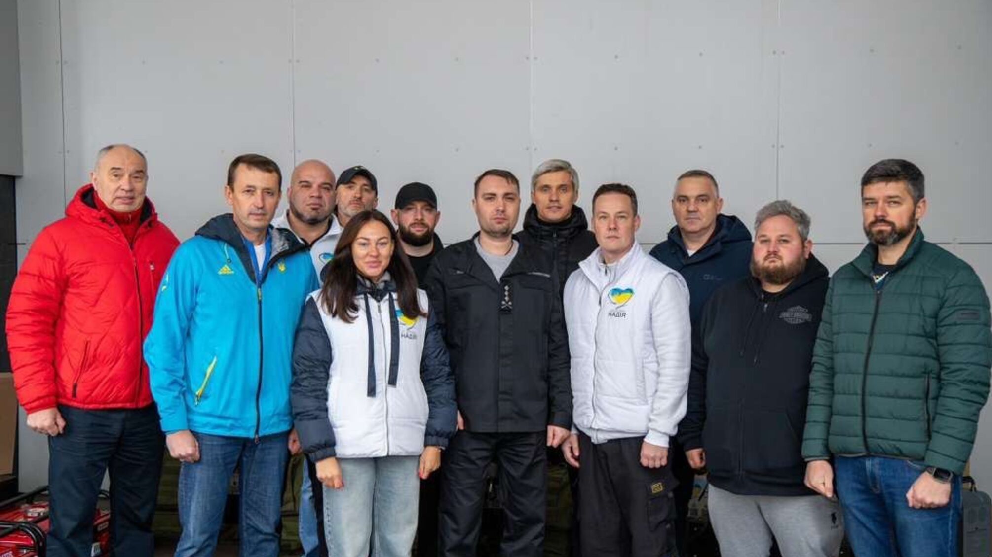 Понад 600 одиниць техніки для ГУР: чергова партія допомоги від фонду 'Надія', Валерія Дубіля, Артема Чаплигіна та Антона Бахура вирушила на передову