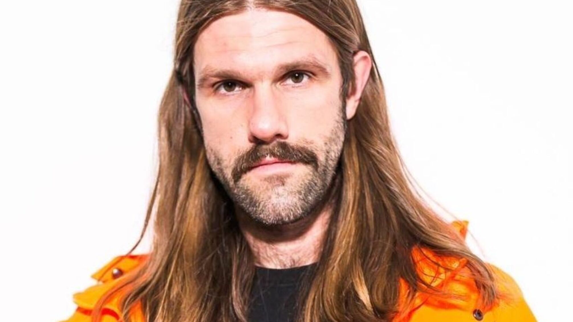 Как украинец создавал одежду для Yeezy и стал креативным директором Stone Island: история Саши Каневского