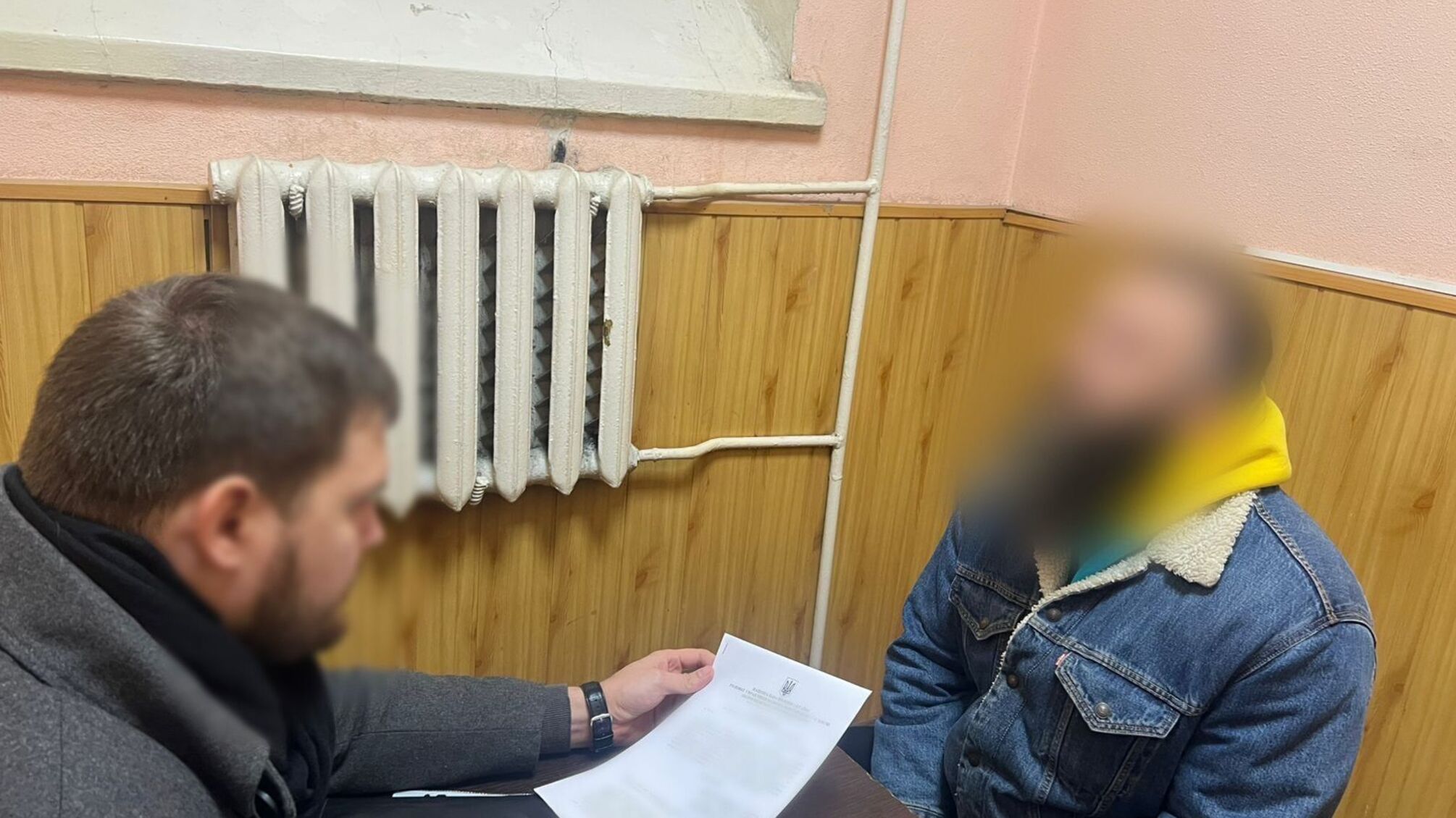 Скандал в СИЗО: бывший глава КРАИЛ ударил майора во время обыска