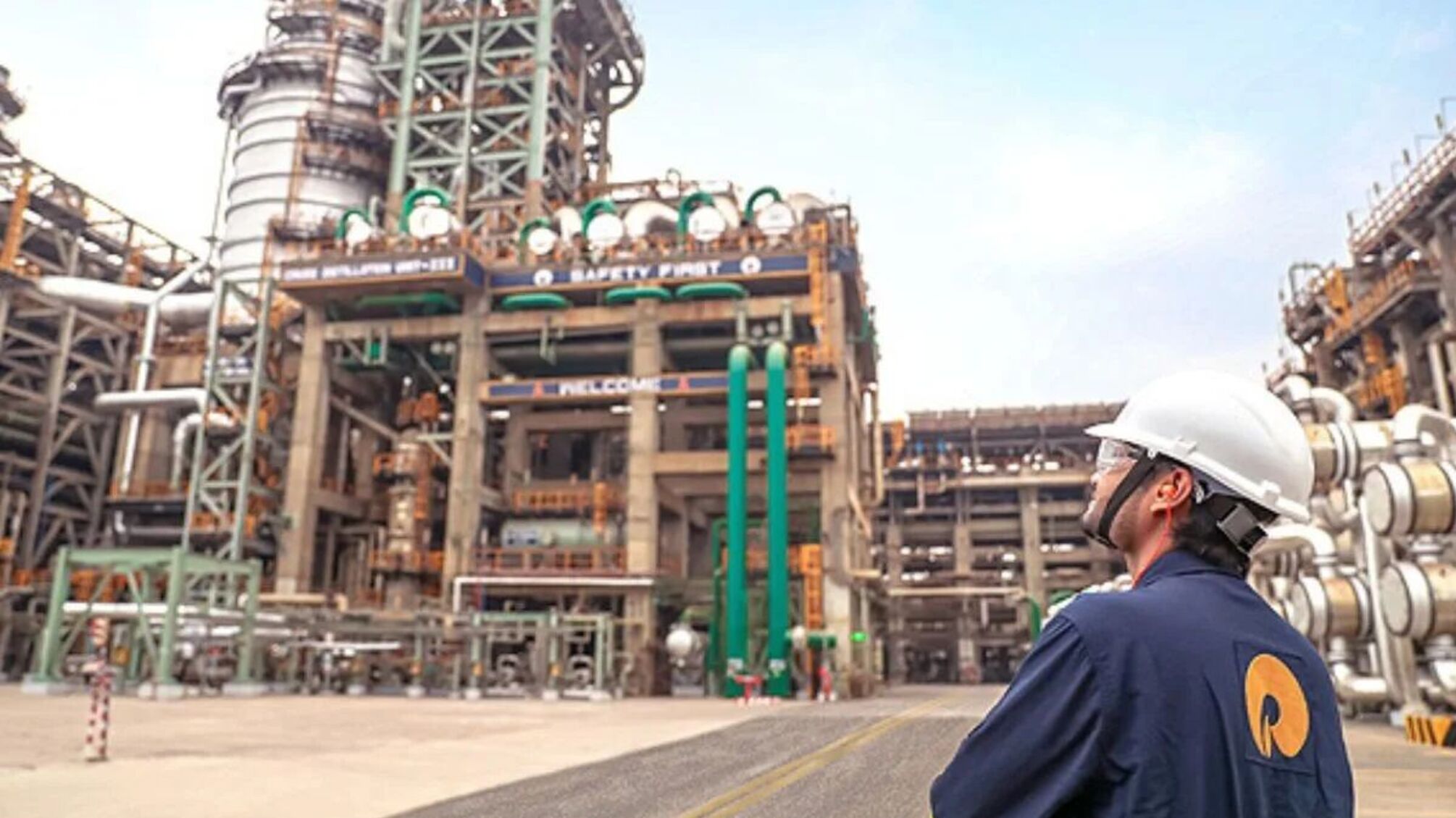 Reliance заміщує російську нафту близькосхідною та американською