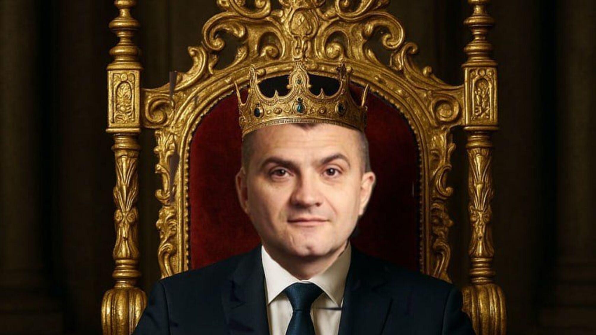 Чистки у Хмельницькій міськраді: працівника звільнили за вподобайку під критикою мера?